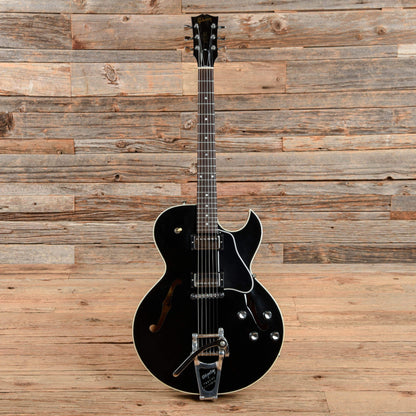 Gibson ES-135 Black 2002 Electric Guitars / Semi-Hollow