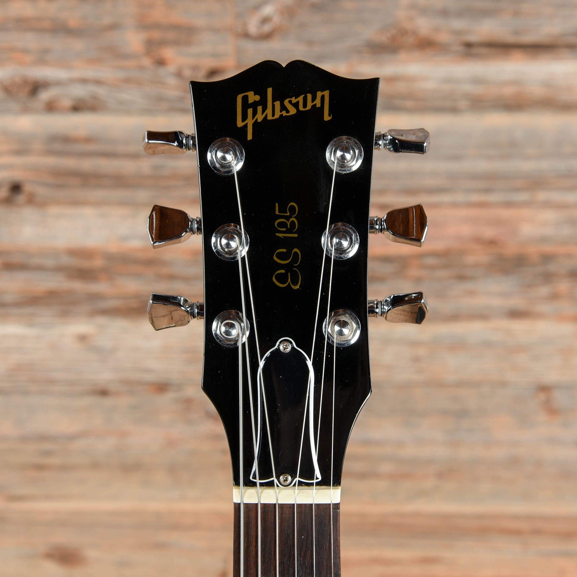 Gibson ES-135 Black 2002 Electric Guitars / Semi-Hollow