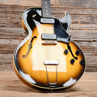 Gibson ES-135 Sunburst 1995 Electric Guitars / Semi-Hollow