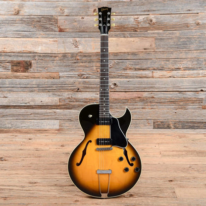 Gibson ES-135 Sunburst 1995 Electric Guitars / Semi-Hollow