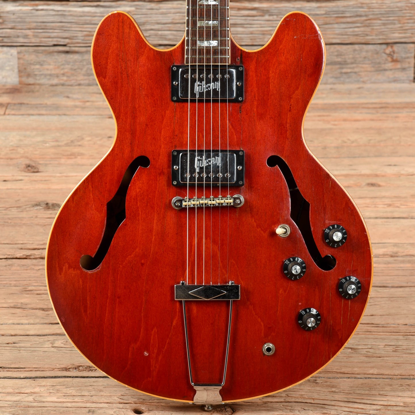 Gibson ES-335 Cherry 1973 Electric Guitars / Semi-Hollow