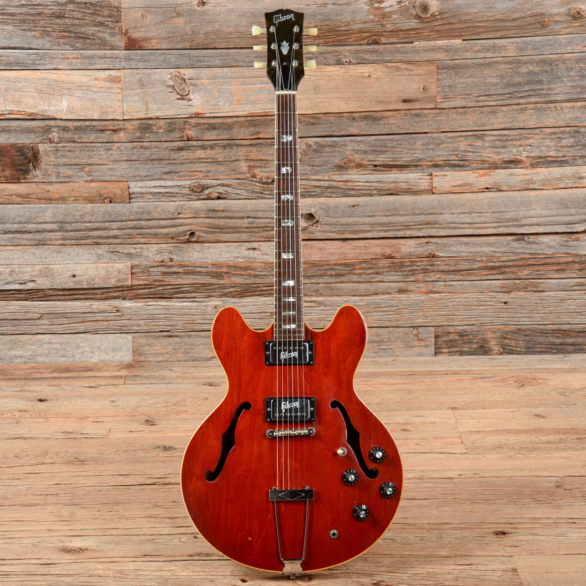 Gibson ES-335 Cherry 1973 Electric Guitars / Semi-Hollow