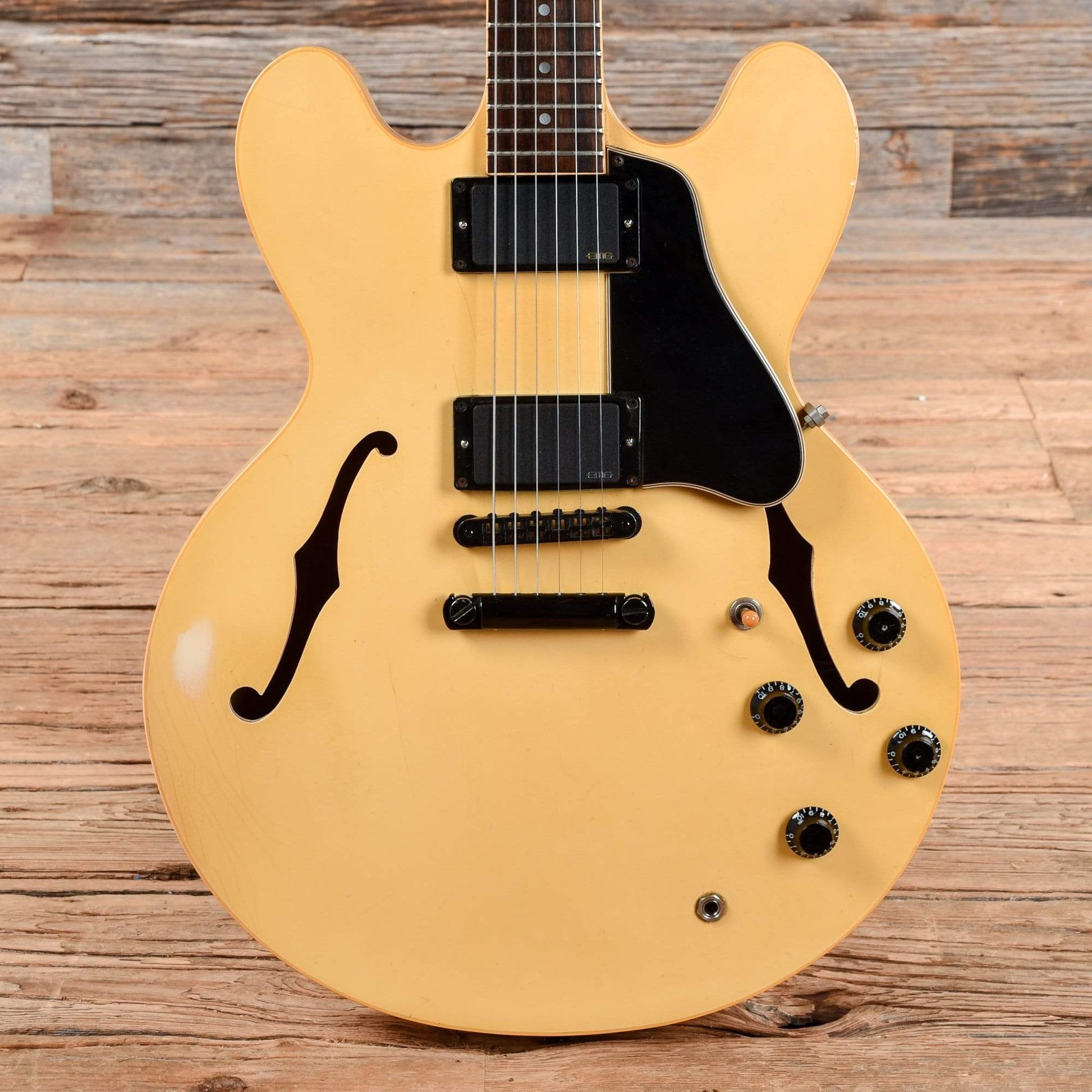 Gibson ES-335 Showcase Edition White 1988 Electric Guitars / Semi-Hollow