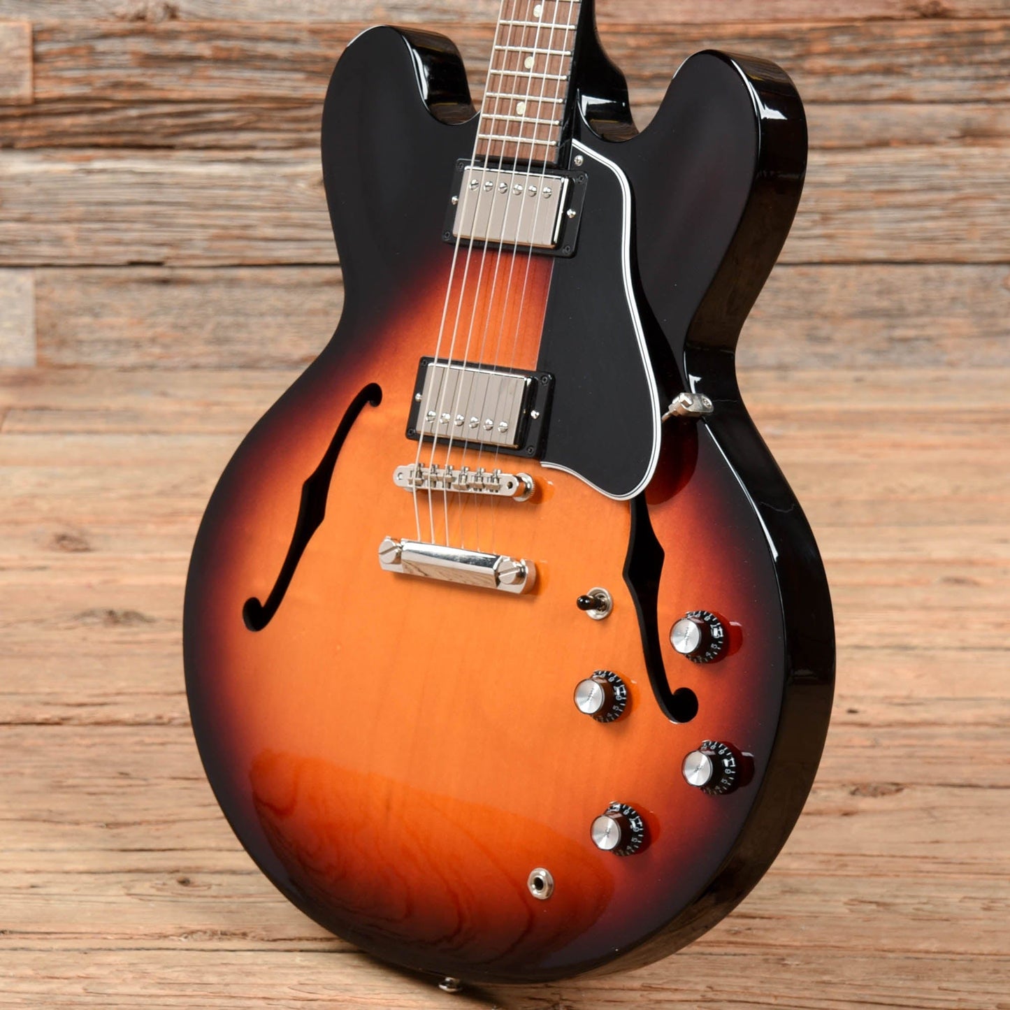 Gibson ES-335 Studio Sunburst 2016 Electric Guitars / Semi-Hollow