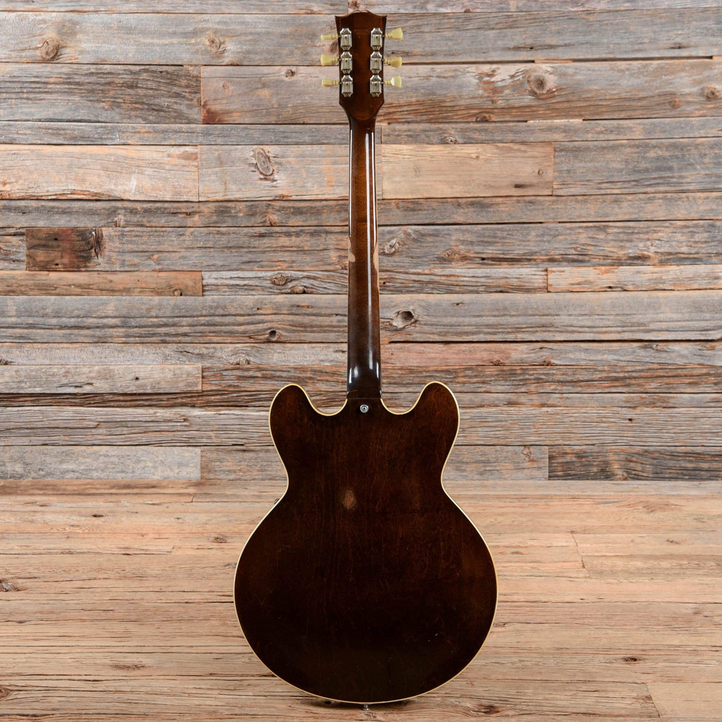 Gibson ES-335 Walnut 1975 Electric Guitars / Semi-Hollow