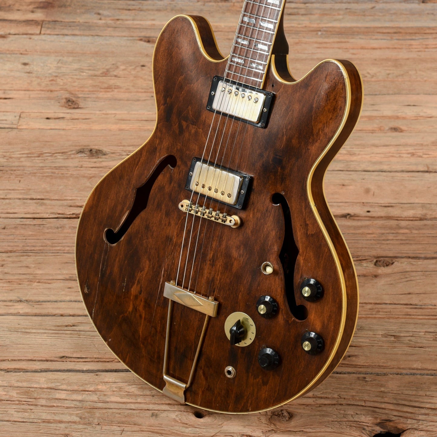 Gibson ES-345 Walnut 1970s Electric Guitars / Semi-Hollow