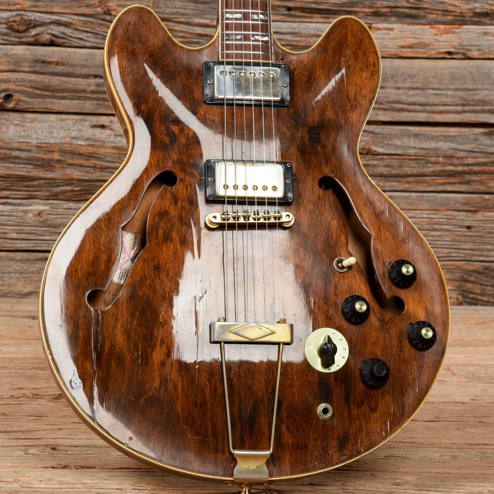 Gibson ES-345 Walnut 1970s Electric Guitars / Semi-Hollow