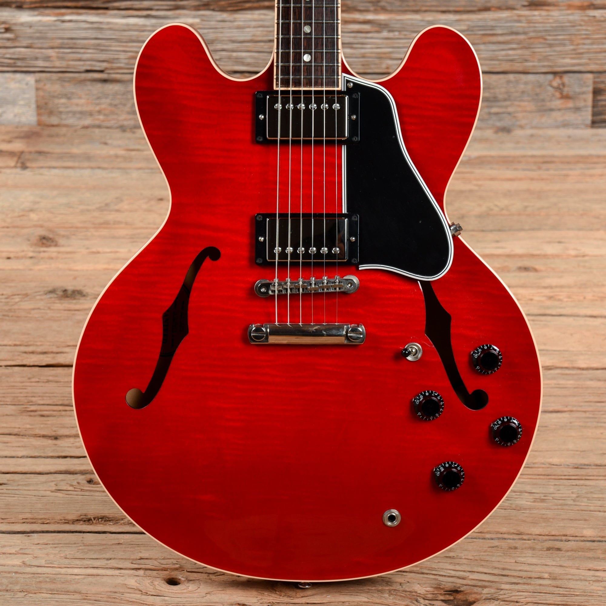 Gibson Memphis ES-335 Dot Figured Cherry 2008 – Chicago Music Exchange