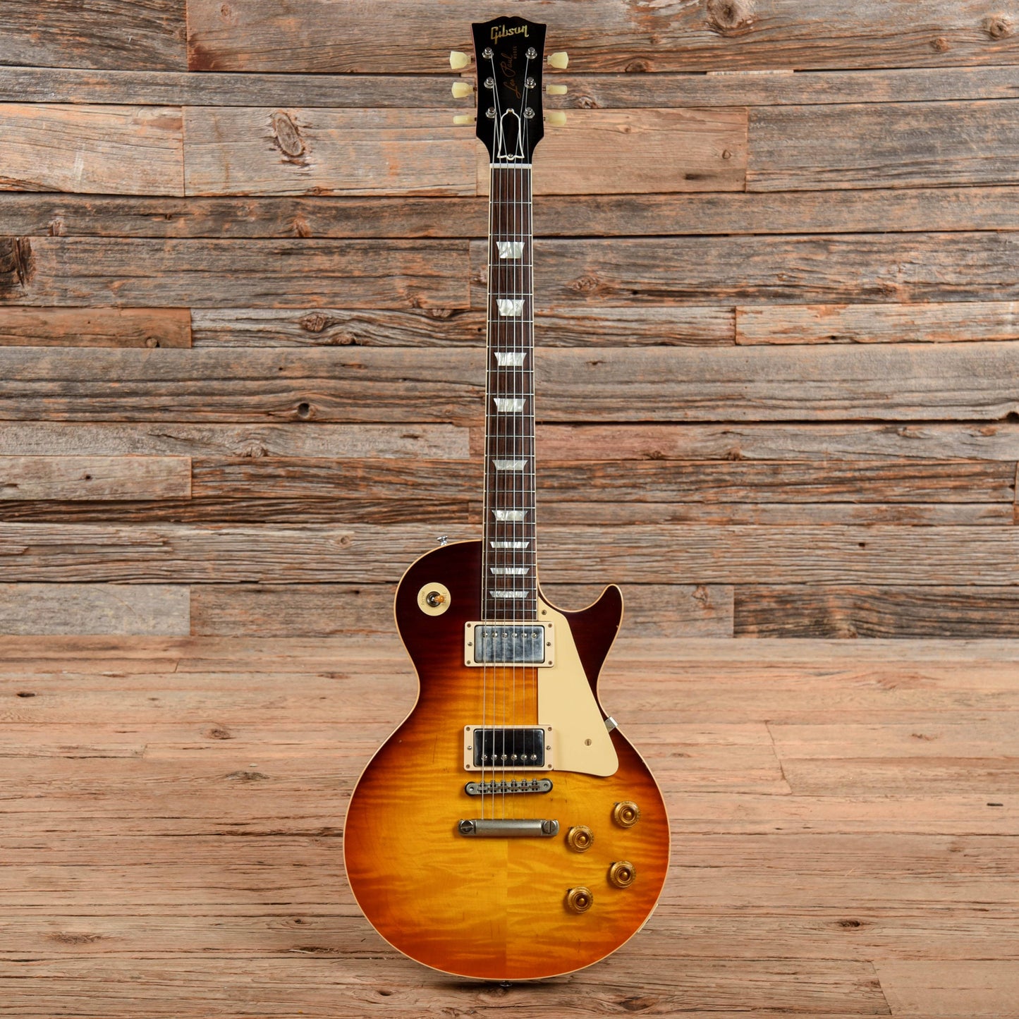 Gibson Custom '58 Les Paul Reissue Aged Sunburst Electric Guitars / Solid Body