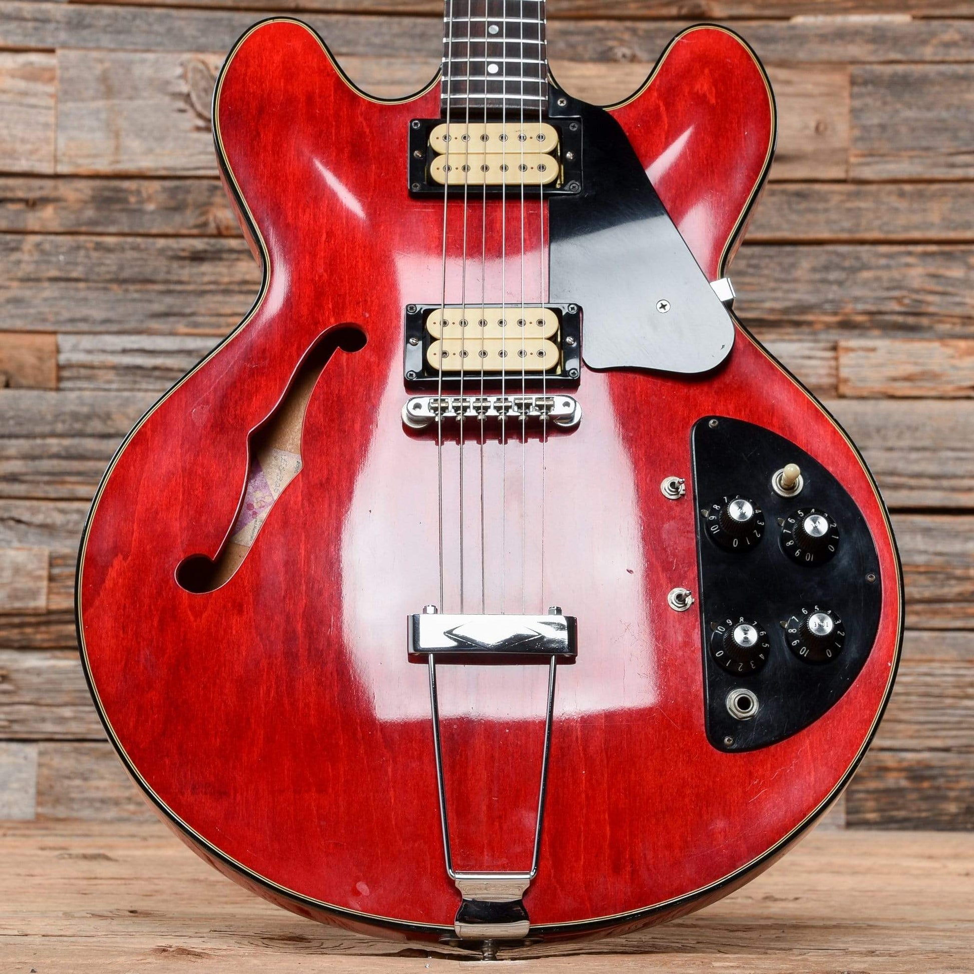 Gibson ES-325 Cherry 1972 Electric Guitars / Solid Body