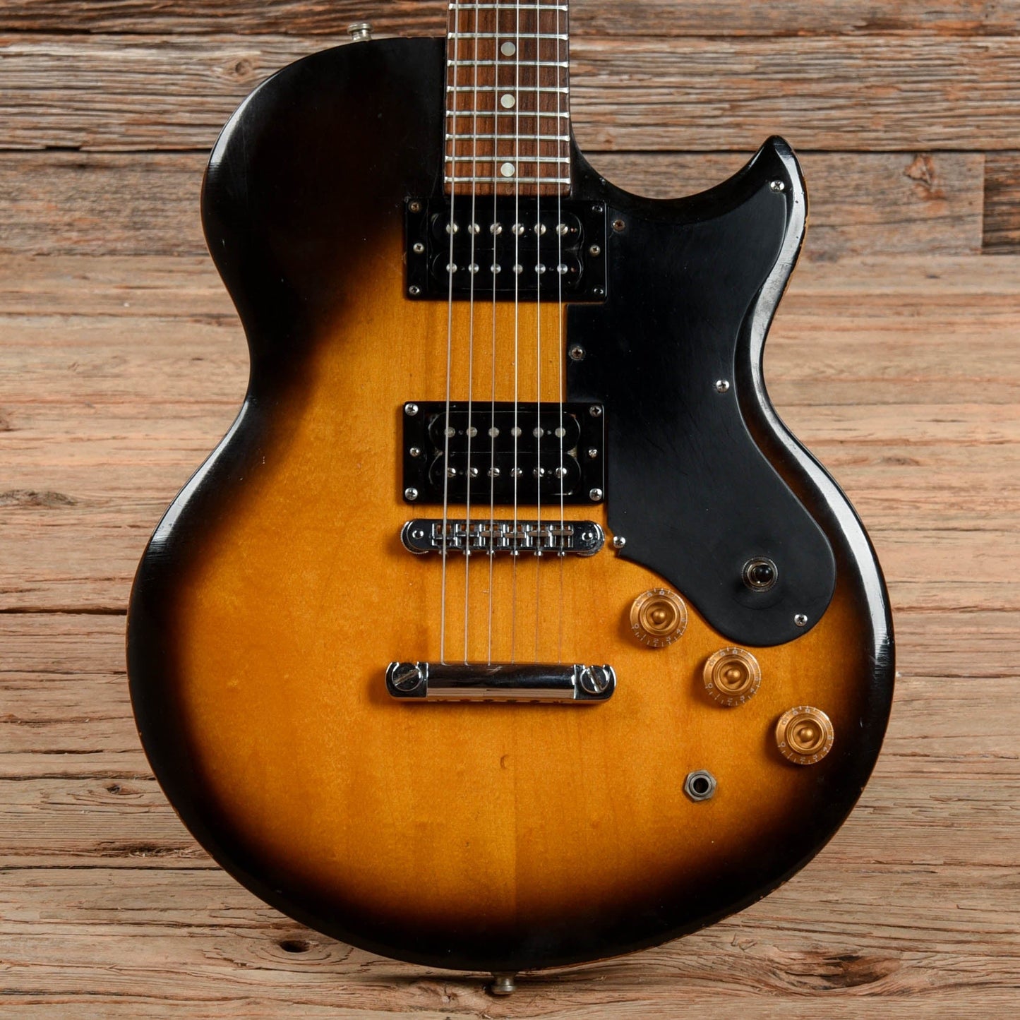 Gibson L-6S Sunburst 1976 Electric Guitars / Solid Body