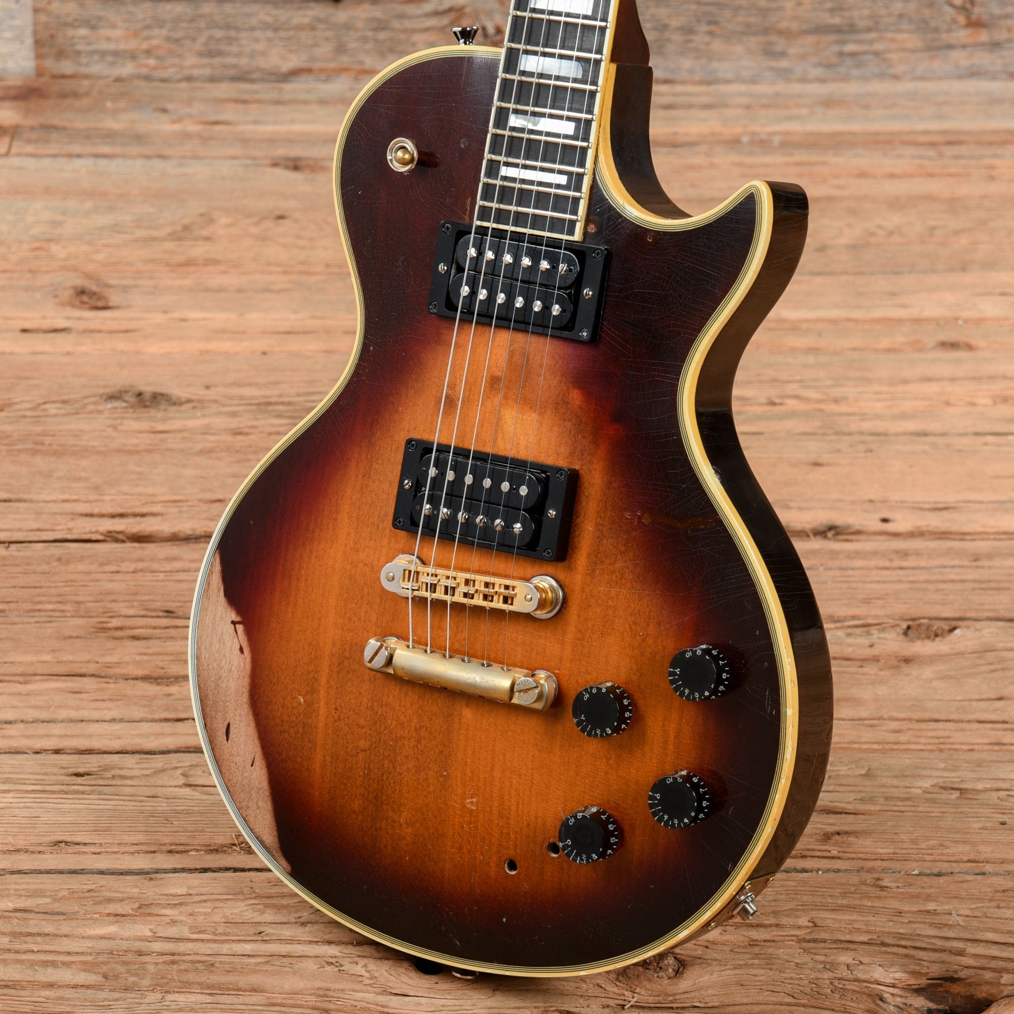 Gibson Les Paul Artist Sunburst 1981 – Chicago Music Exchange