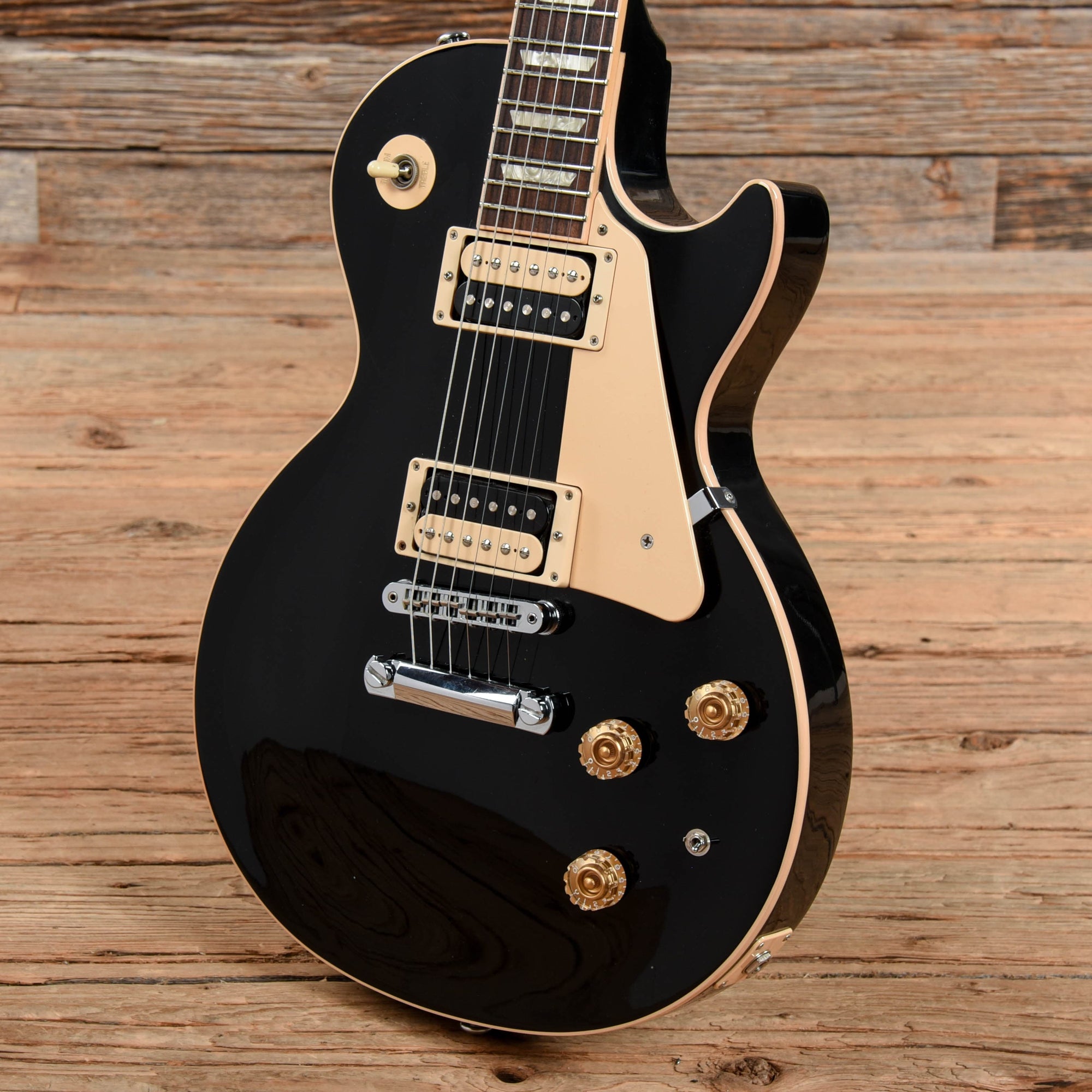 Gibson Les Paul Classic Ebony 2014 – Chicago Music Exchange