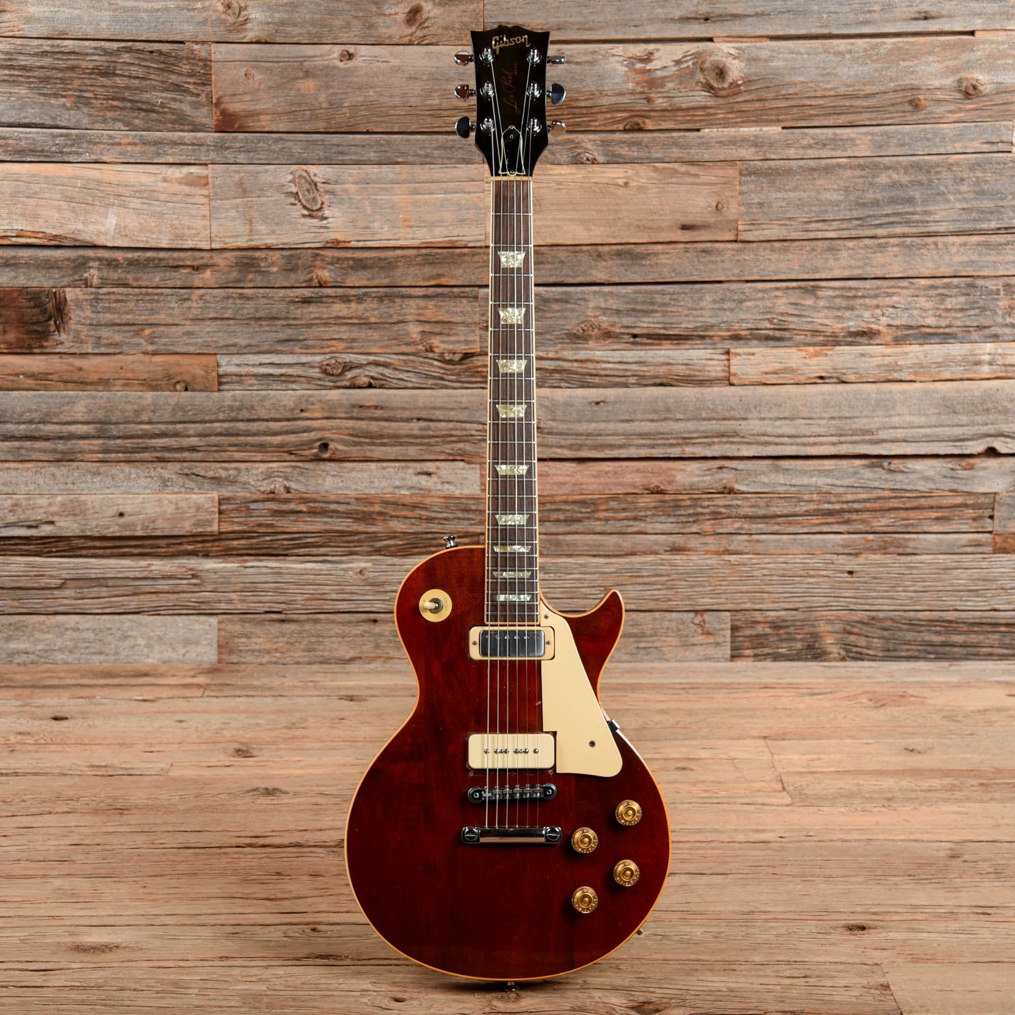 Gibson Les Paul Deluxe Wine Red 1975 – Chicago Music Exchange