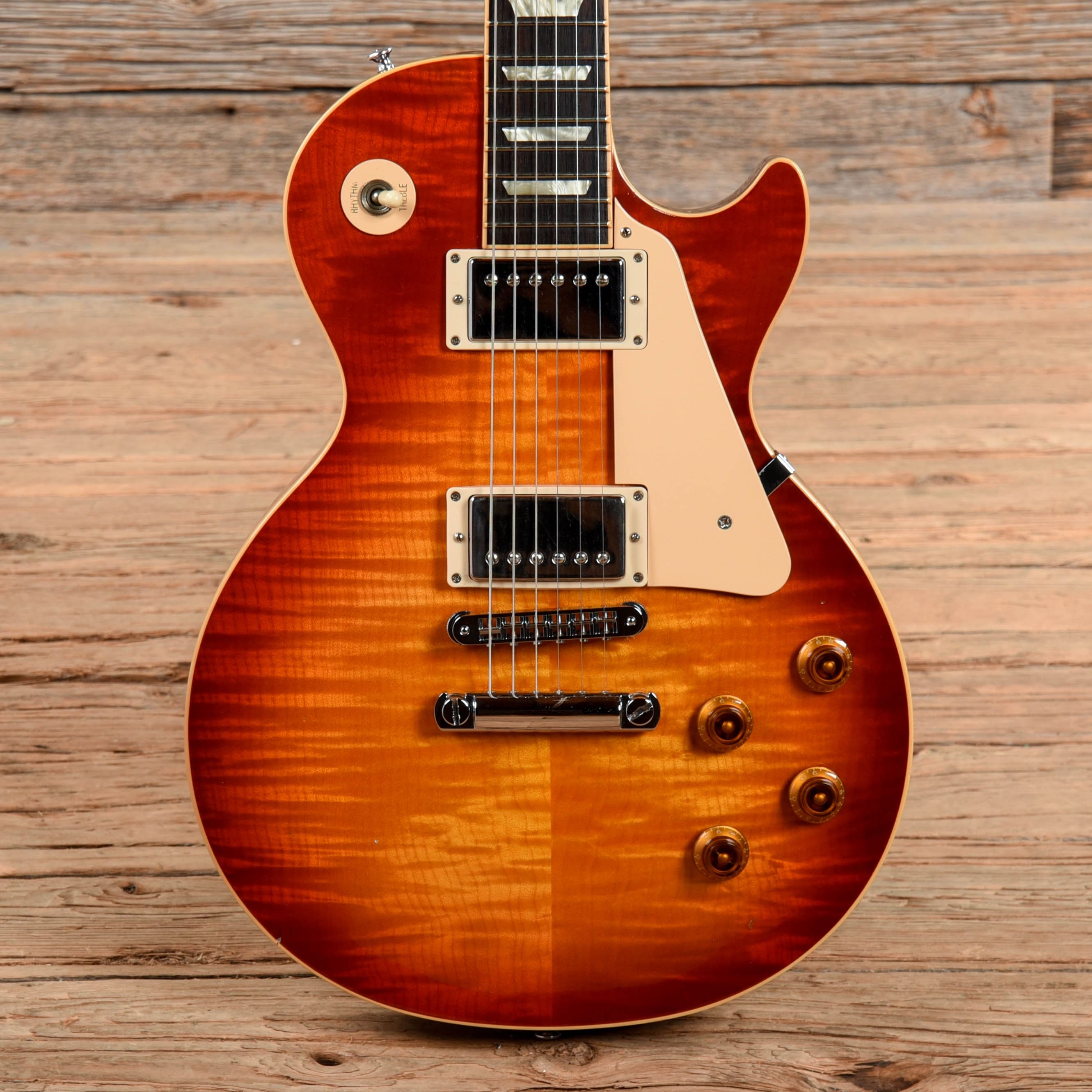 Gibson Les Paul Standard Premium Plus Sunburst 2009 – Chicago 