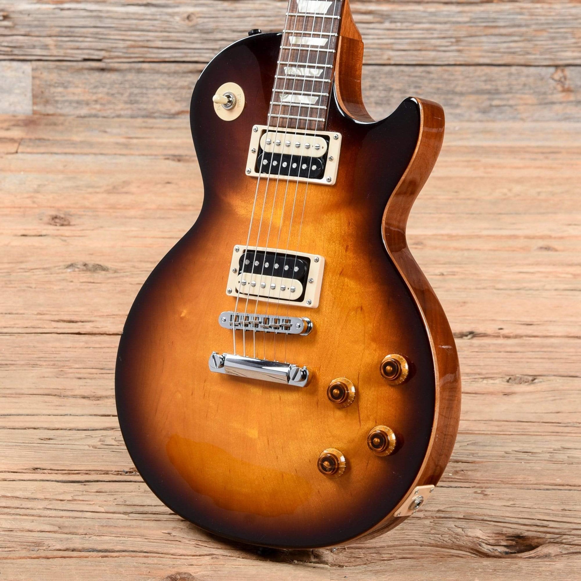 Gibson Les Paul Studio Deluxe Sunburst 2010 Electric Guitars / Solid Body