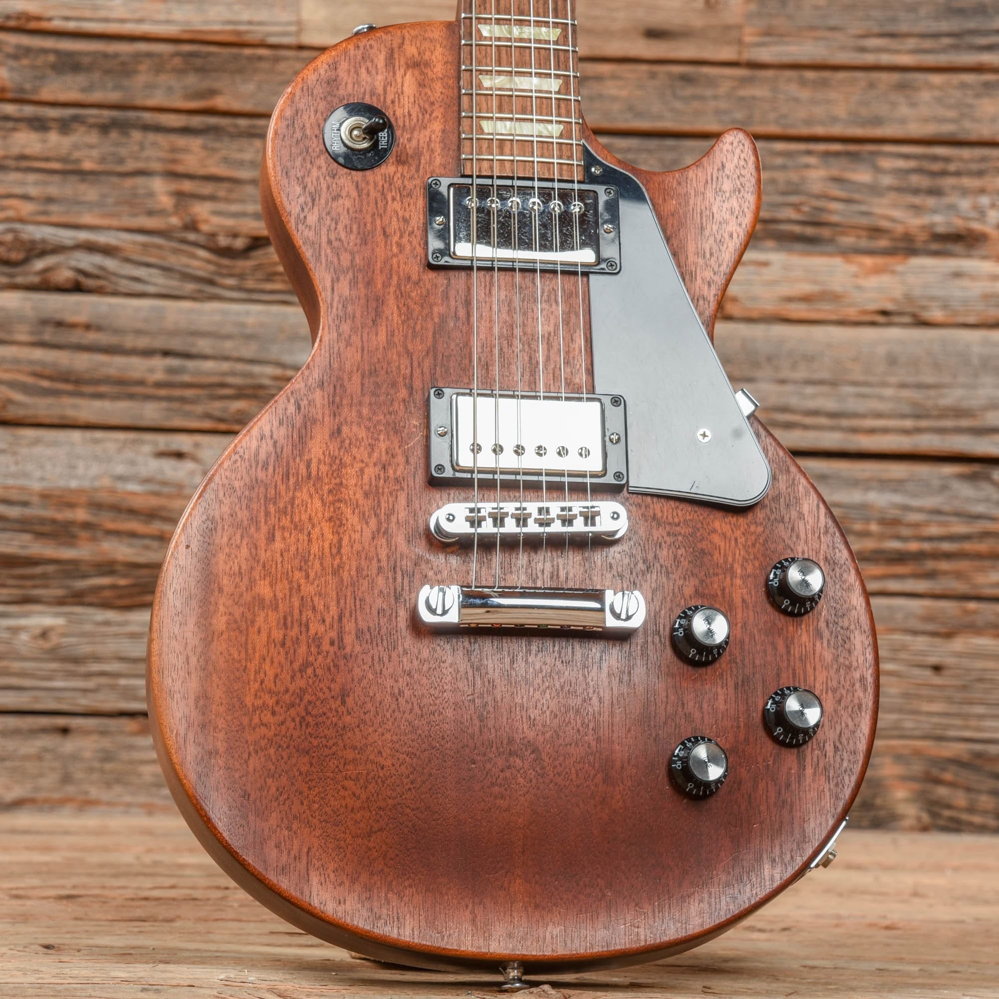 Gibson Les Paul Studio Worn Brown 2008 – Chicago Music Exchange