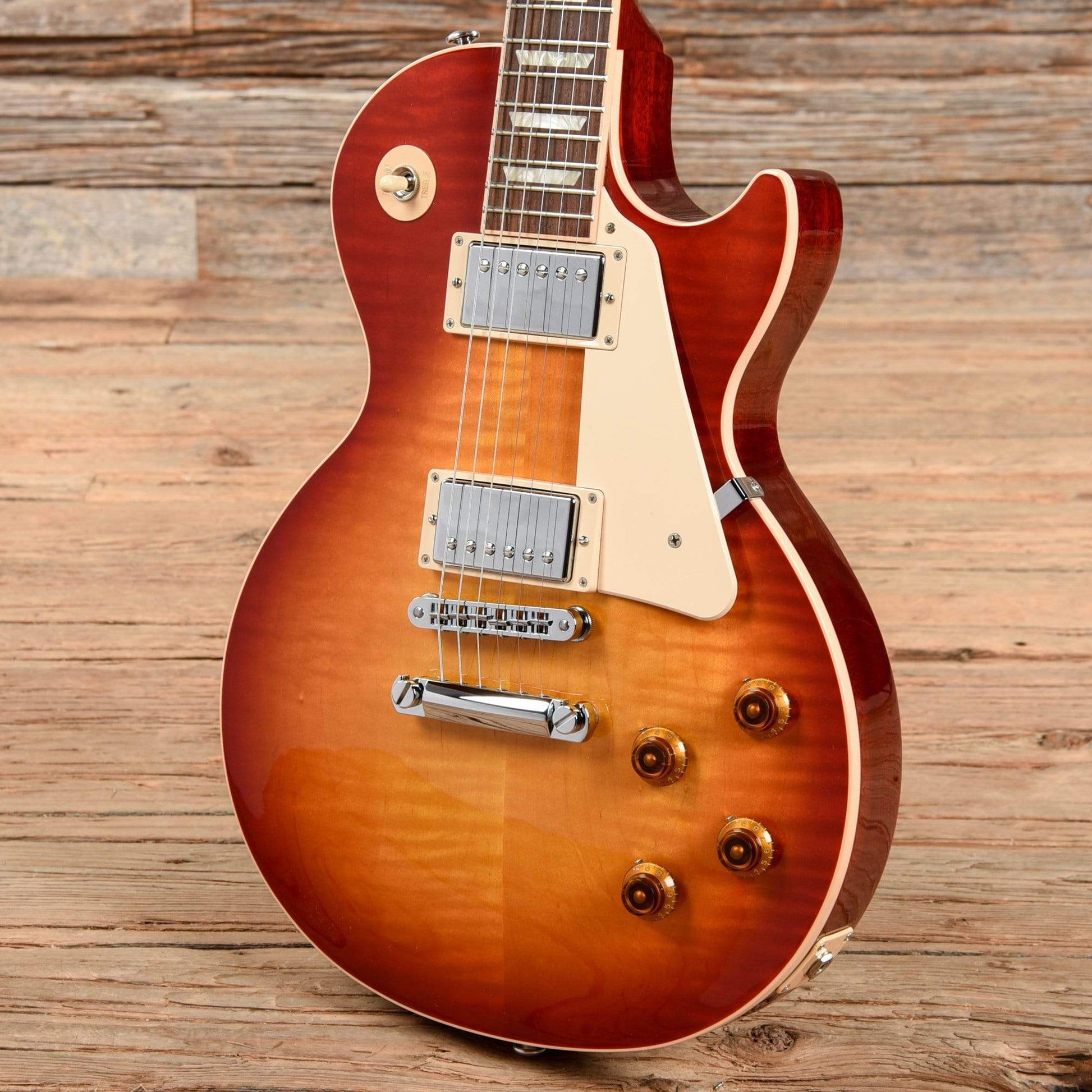 Gibson Les Paul Traditional Sunburst 2015 Electric Guitars / Solid Body