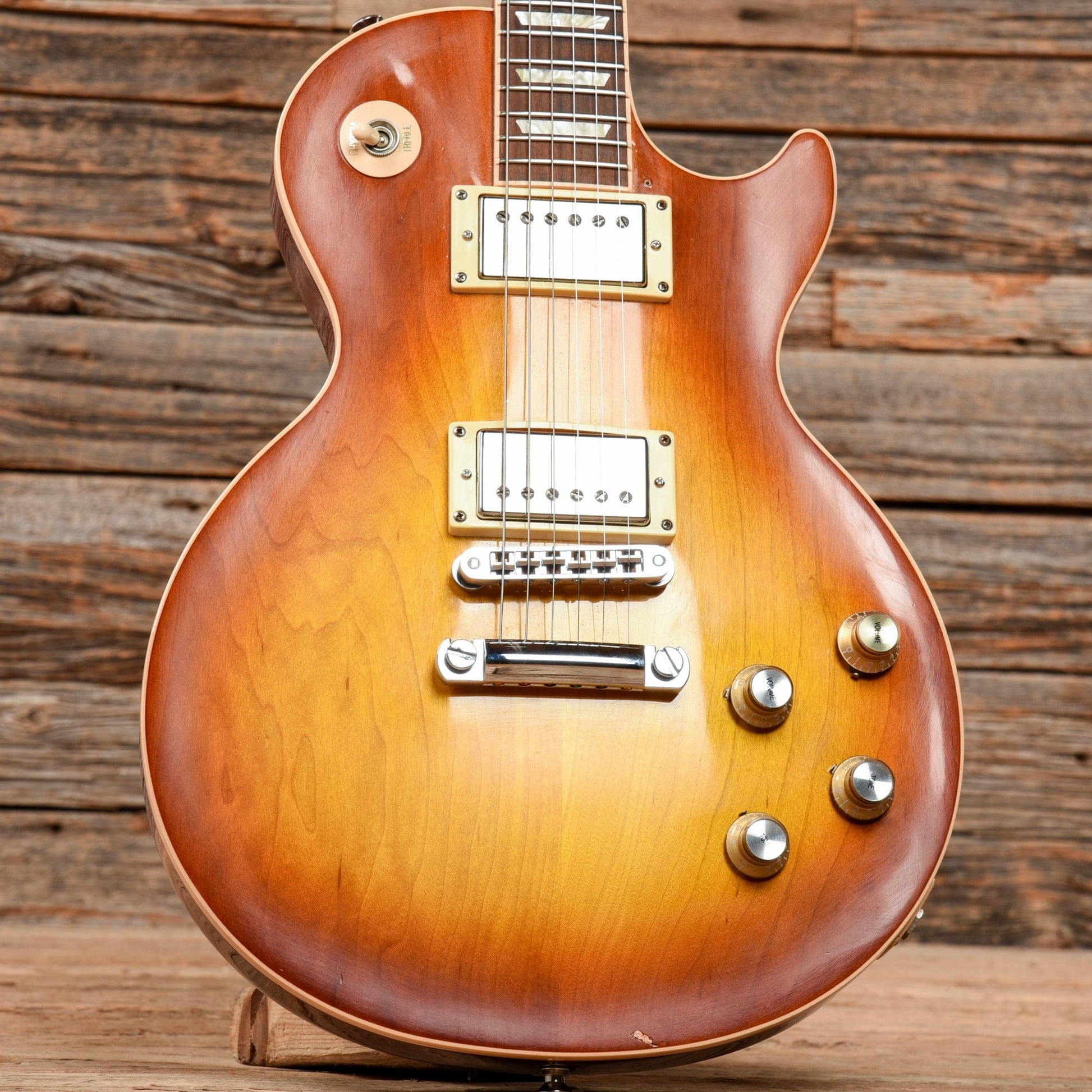 Gibson Les Paul Traditional Sunburst Electric Guitars / Solid Body