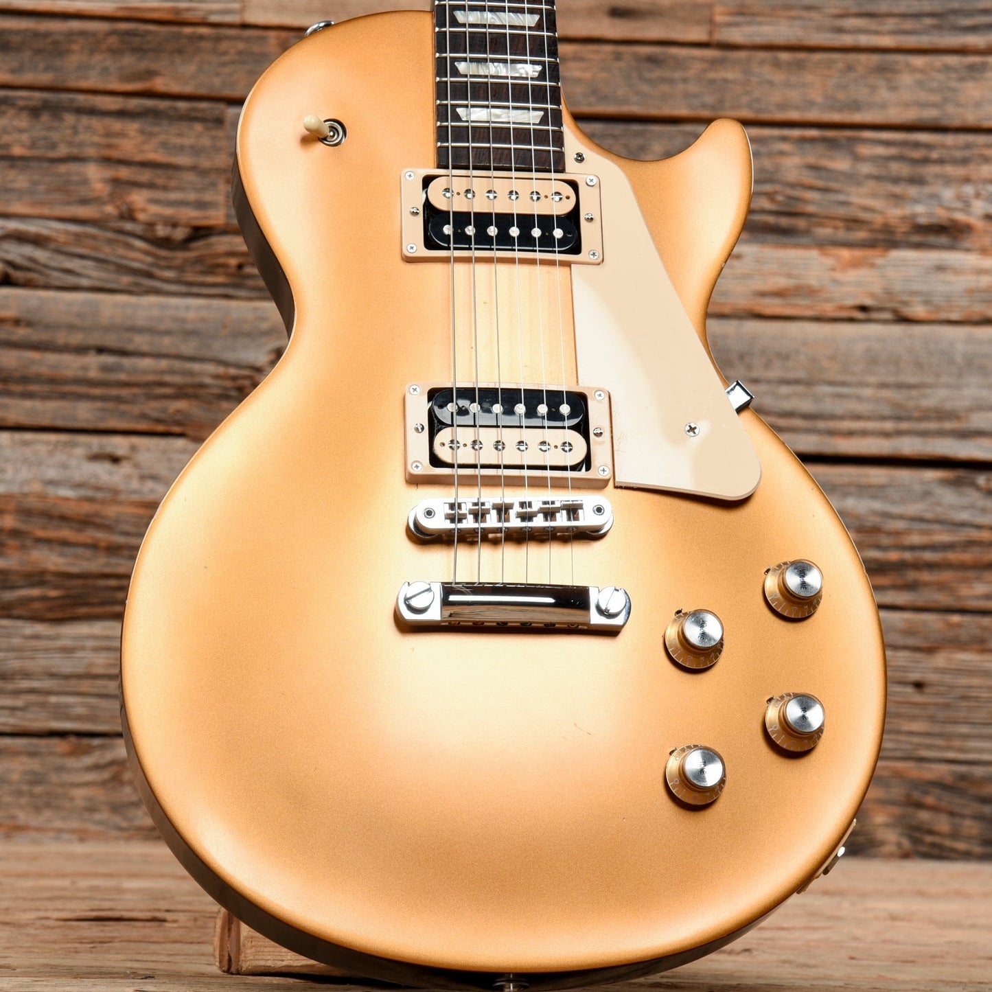 Gibson Les Paul Tribute Goldtop 2016 Electric Guitars / Solid Body