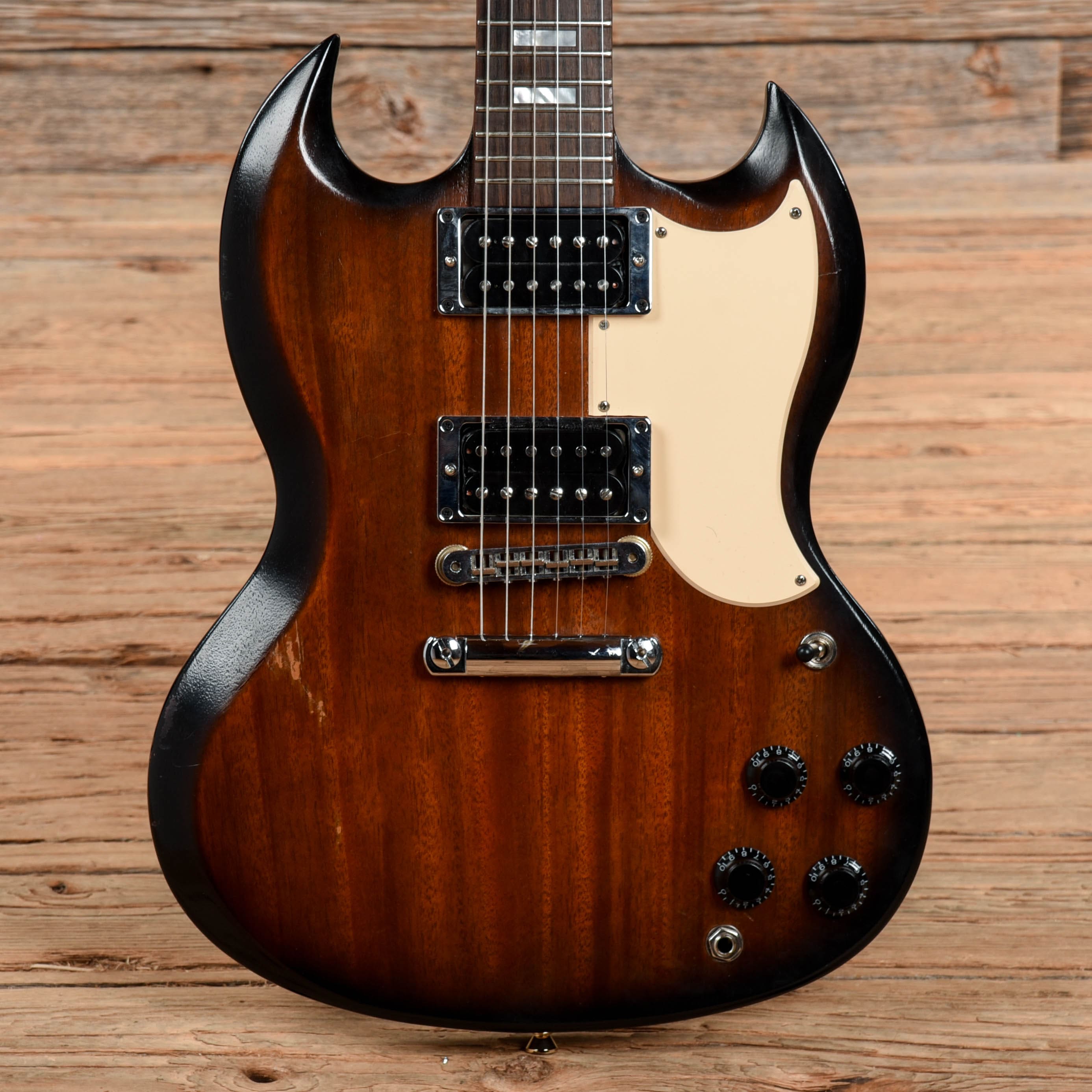 在庫あ新品Gibson USA/SG Special 2017 T Satin Vintage Sunburst ギブソン ギター ストラップ ソフトケース付 器 高音質 直接引取可 ギブソン