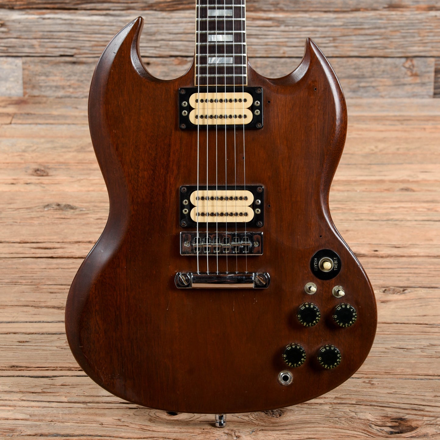 Gibson SG Standard Walnut 1977 Electric Guitars / Solid Body