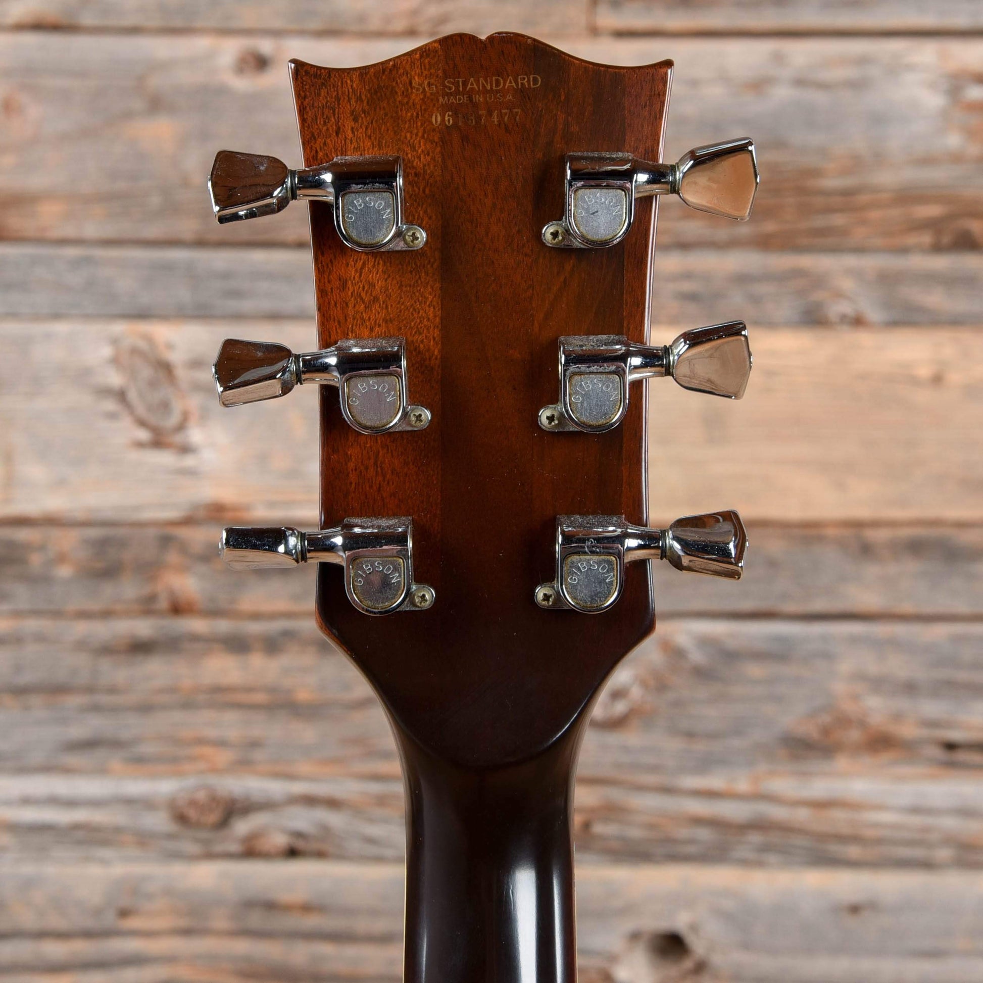 Gibson SG Standard Walnut 1977 Electric Guitars / Solid Body