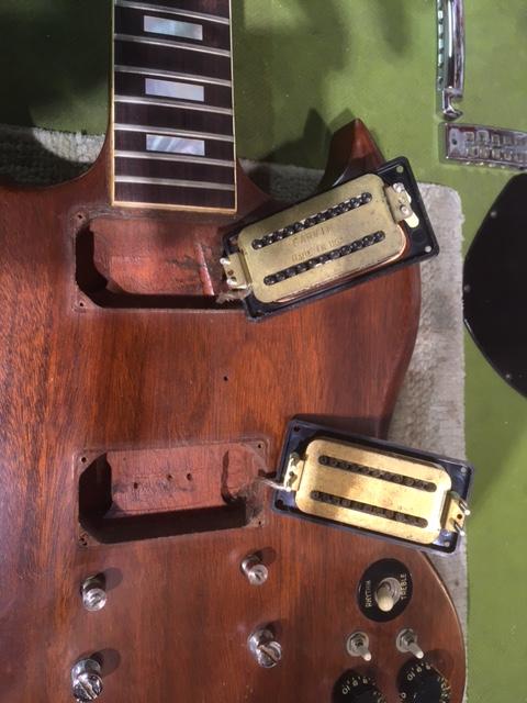 Gibson SG Standard Walnut 1977 Electric Guitars / Solid Body