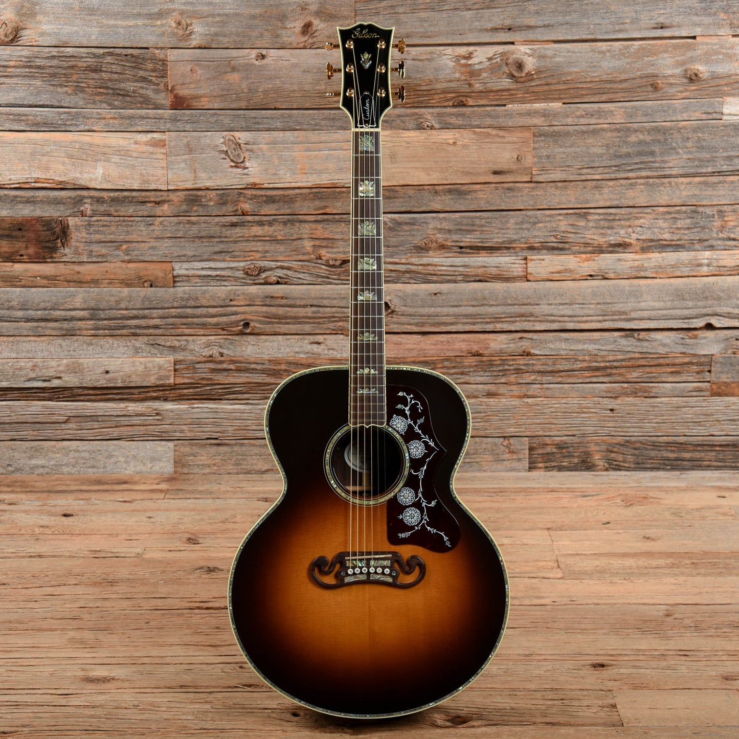 Gibson SJ-200 Custom Sunburst 2012