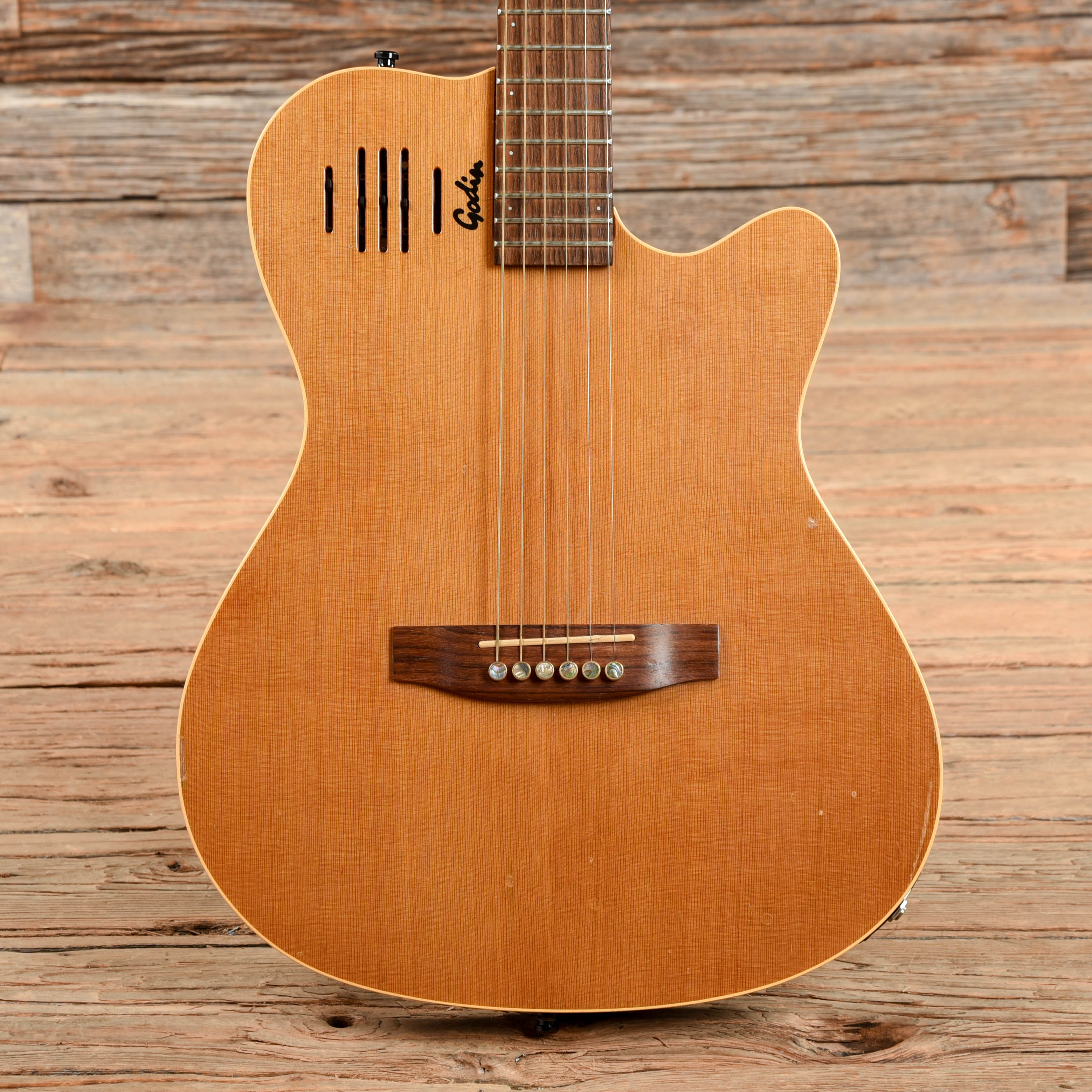 Godin A6 Electric/Acoustic Natural 1997 – Chicago Music Exchange