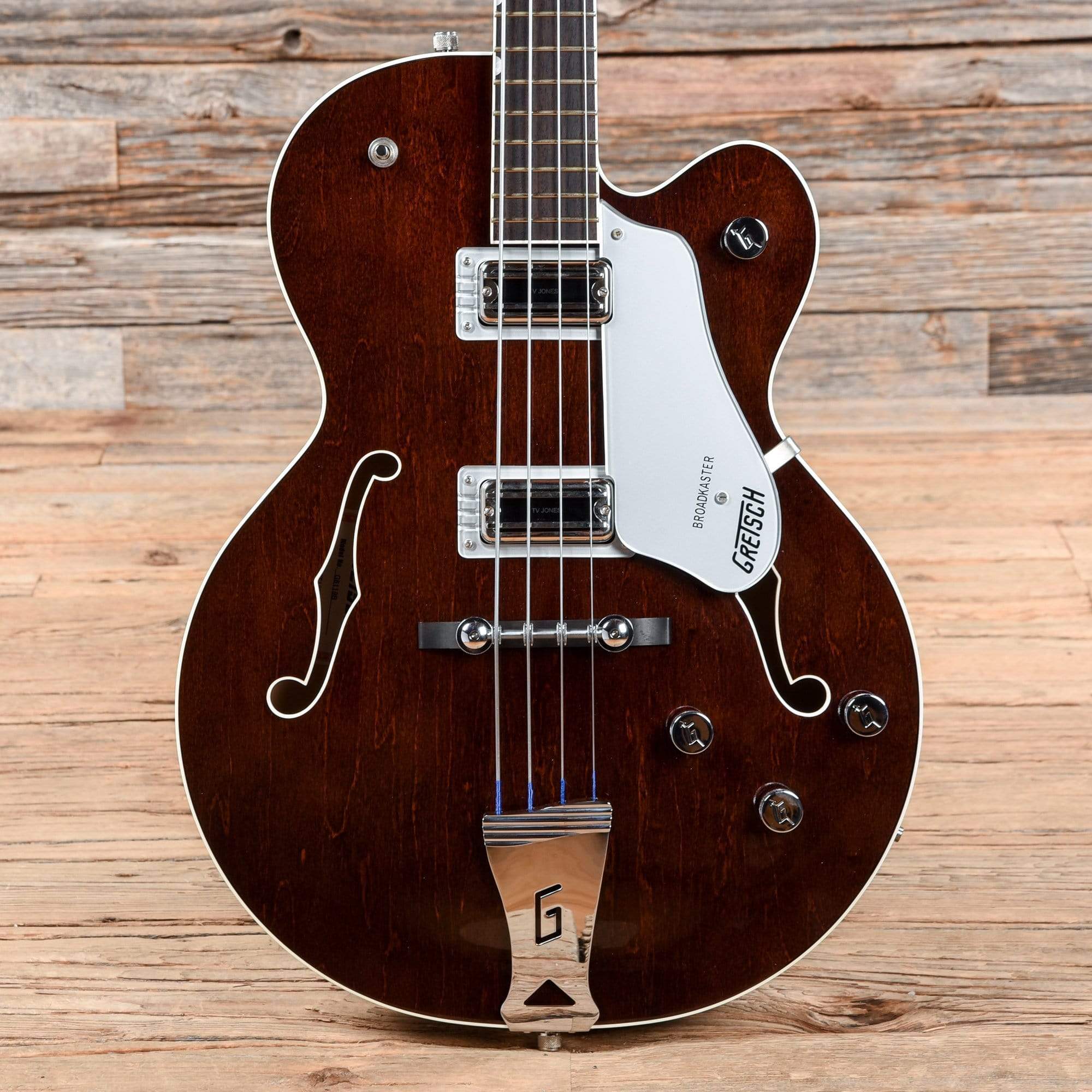 Gretsch G6119B Broadkaster Bass Walnut 2013 – Chicago Music Exchange