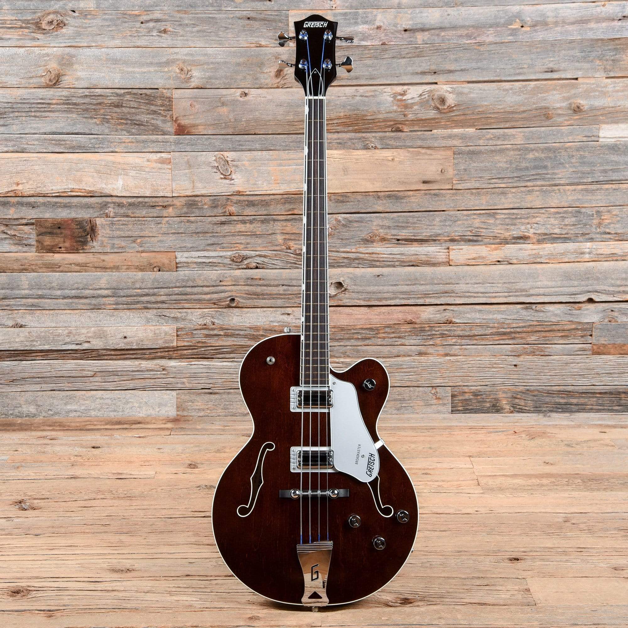 Gretsch G6119B Broadkaster Bass Walnut 2013 – Chicago Music Exchange