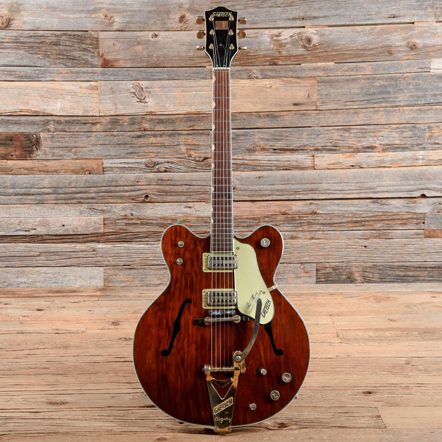 Gretsch 6122 Chet Atkins Country Gentleman Walnut 1967 Electric Guitars / Hollow Body