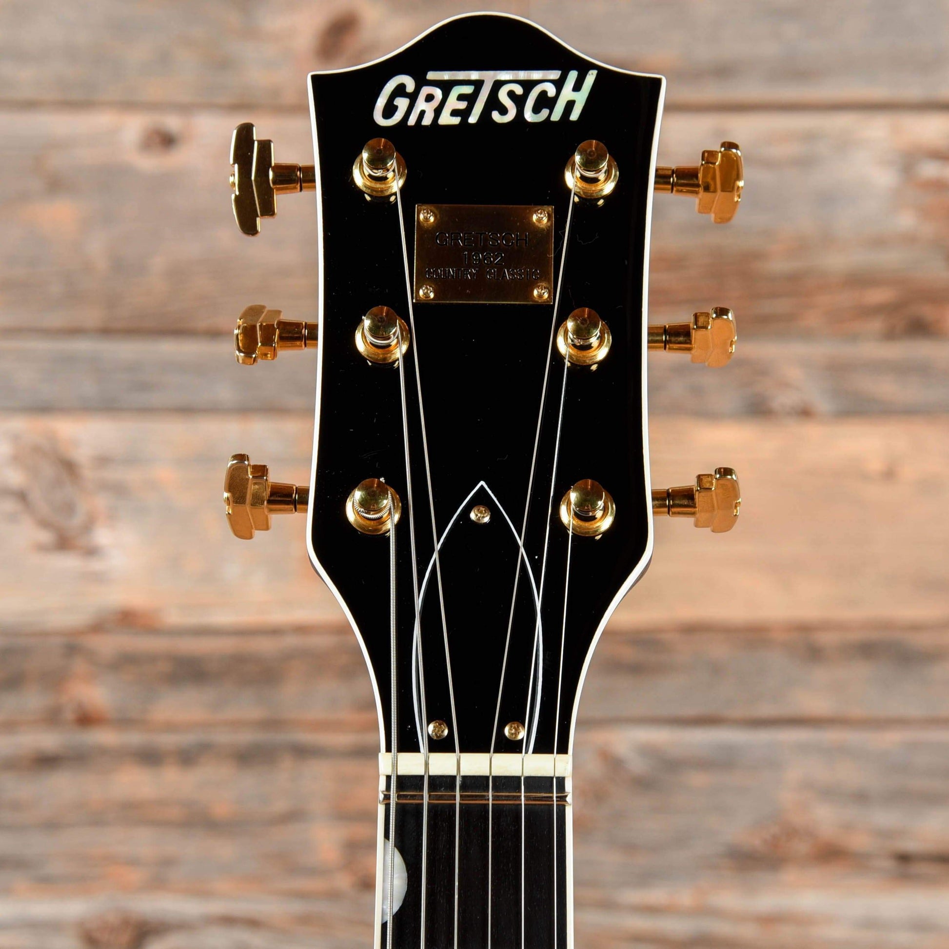 Gretsch G6122-1962 Country Classic Walnut 2005 Electric Guitars / Semi-Hollow