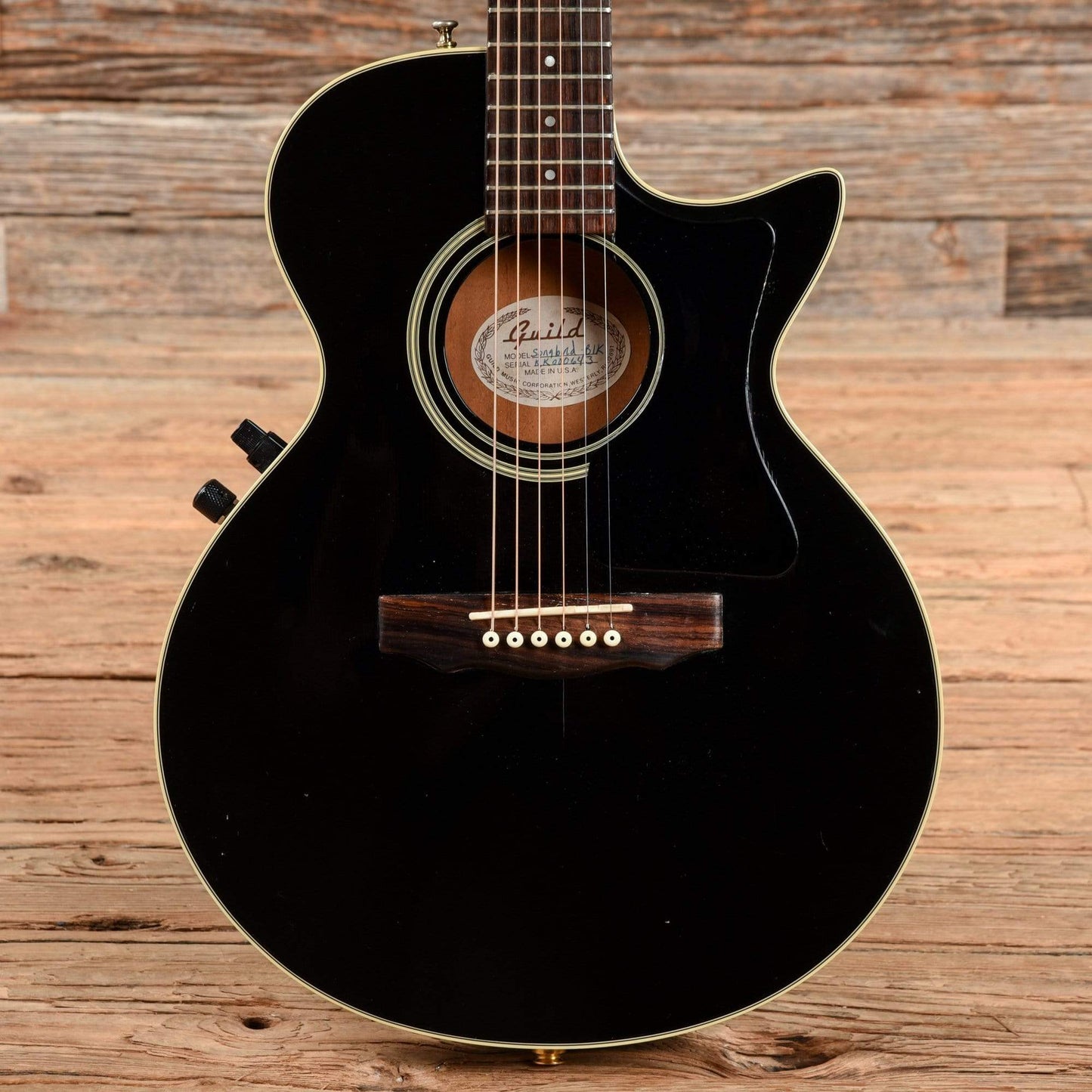 Guild Songbird Black 1990 Acoustic Guitars / Built-in Electronics