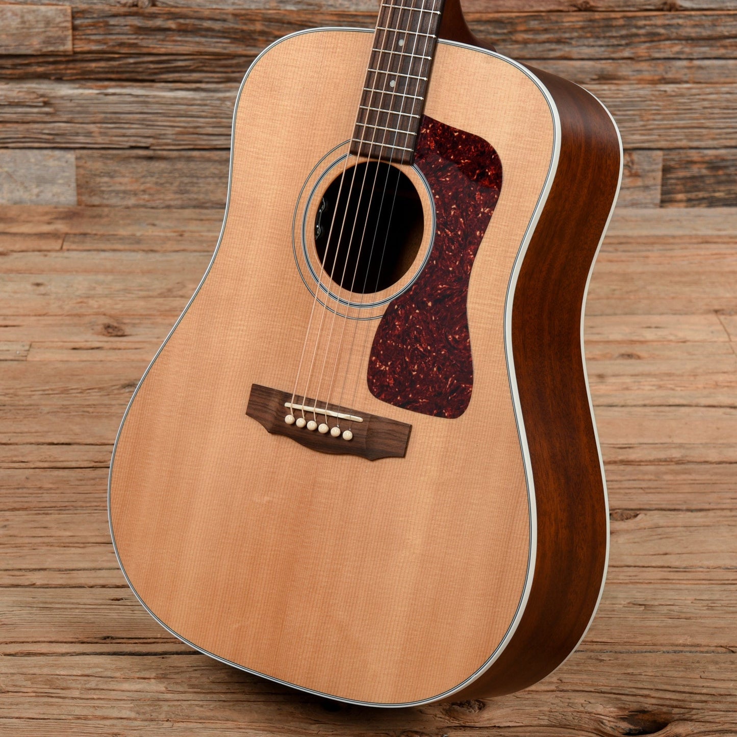 Guild D-40 Natural Acoustic Guitars / Dreadnought