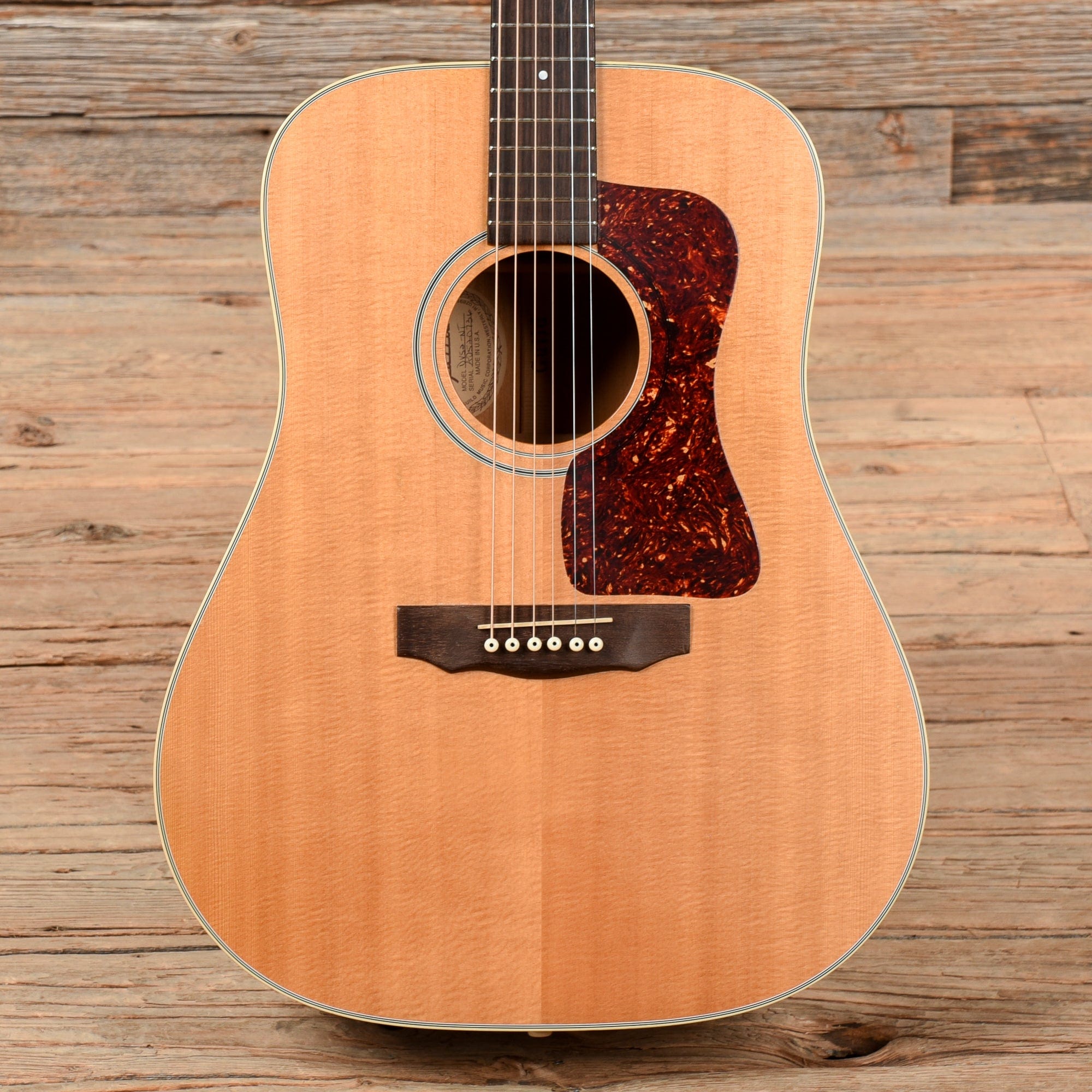 Guild DV52-NT Natural 1996 – Chicago Music Exchange