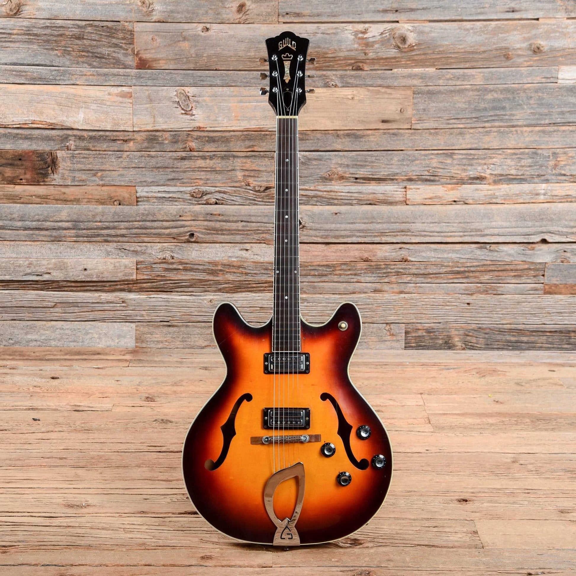 Guild Starfire IV Sunburst 1965 Electric Guitars / Semi-Hollow