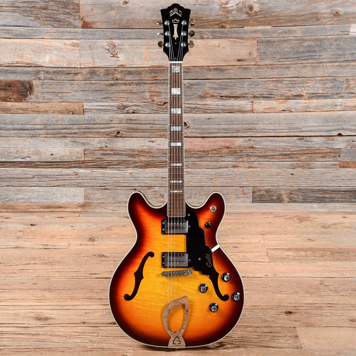 Guild Starfire IV Sunburst 1974 Electric Guitars / Semi-Hollow