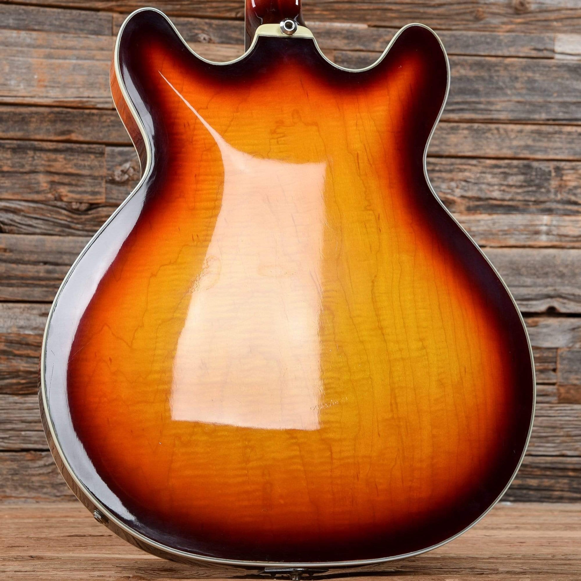 Guild Starfire IV Sunburst 1974 Electric Guitars / Semi-Hollow