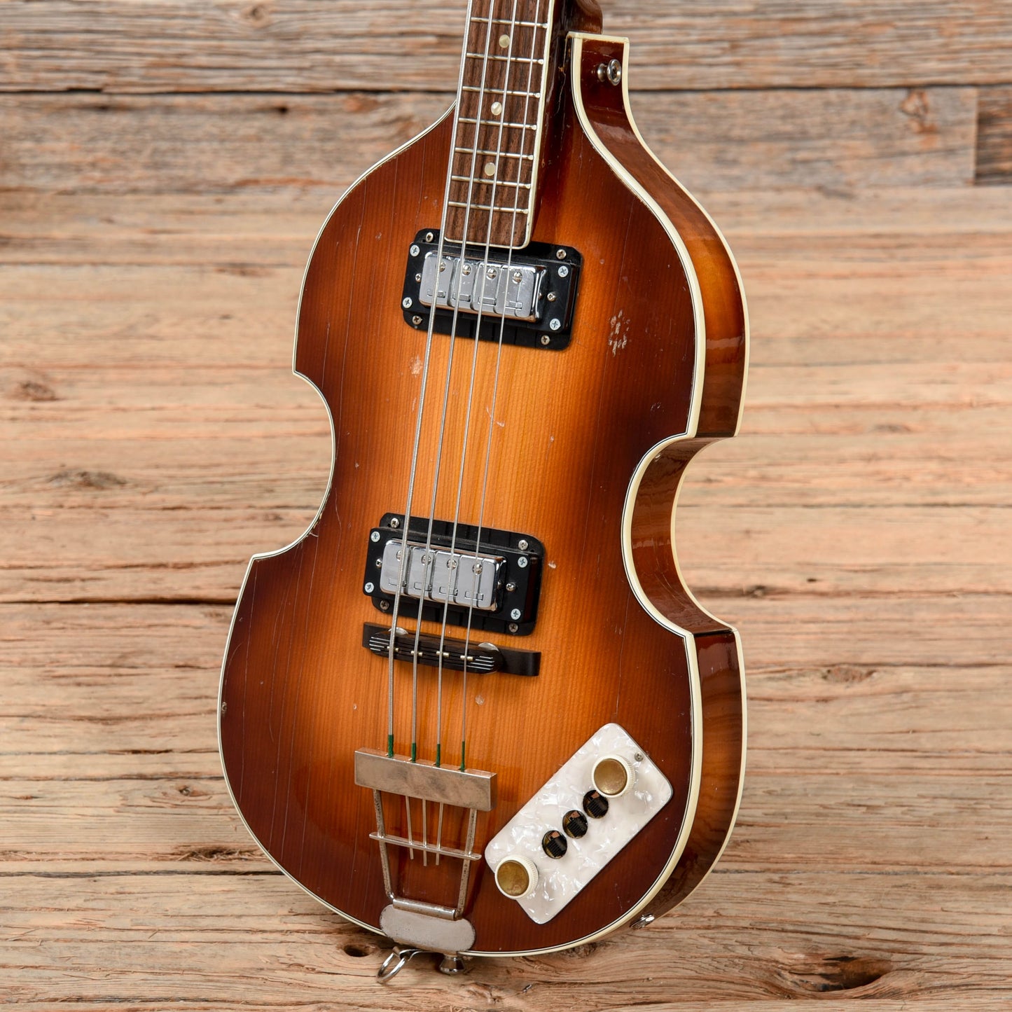 Hofner 500/1 Sunburst 1960s Bass Guitars / Short Scale