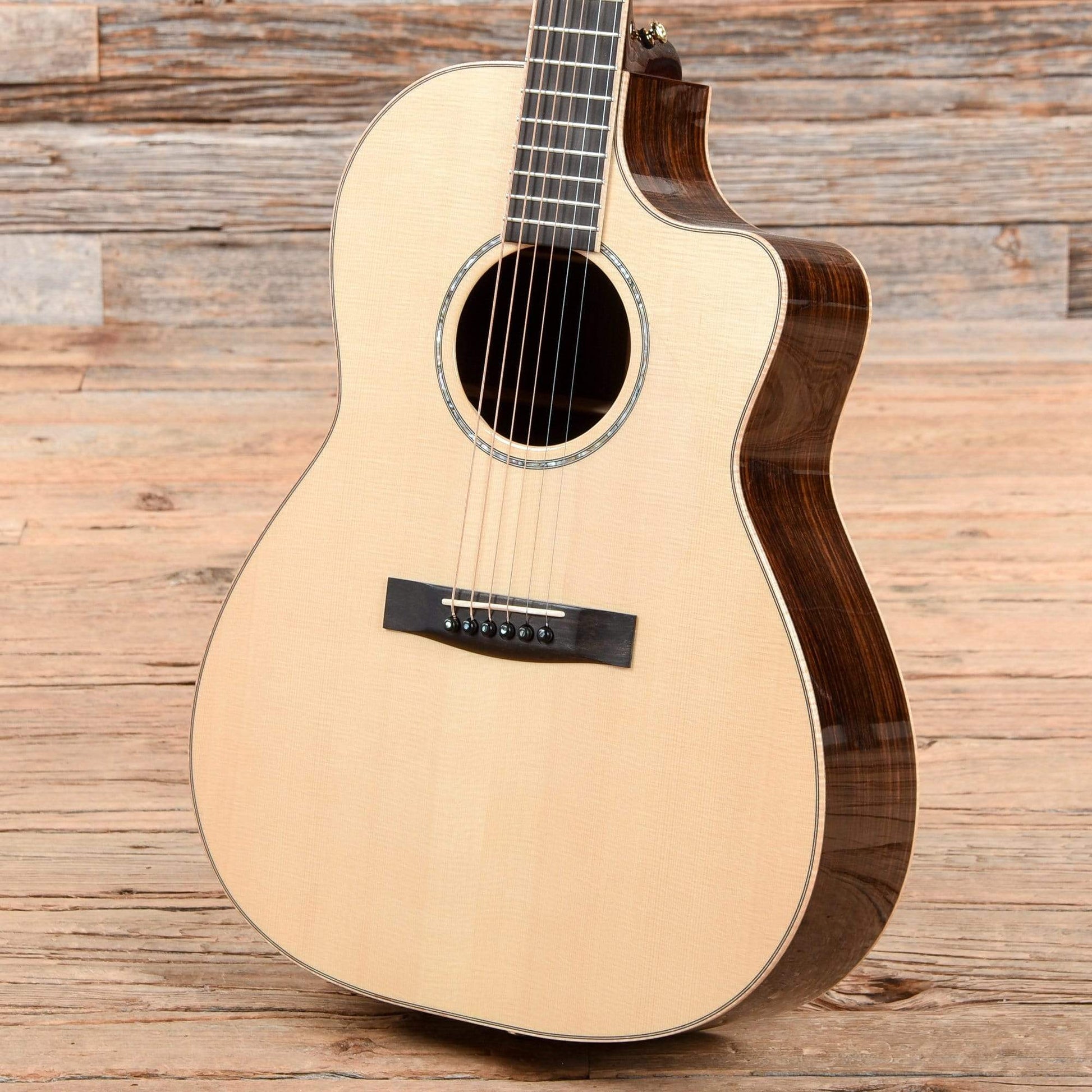 Huss & Dalton CM Natural 2009 Acoustic Guitars / Built-in Electronics,Acoustic Guitars / OM and Auditorium