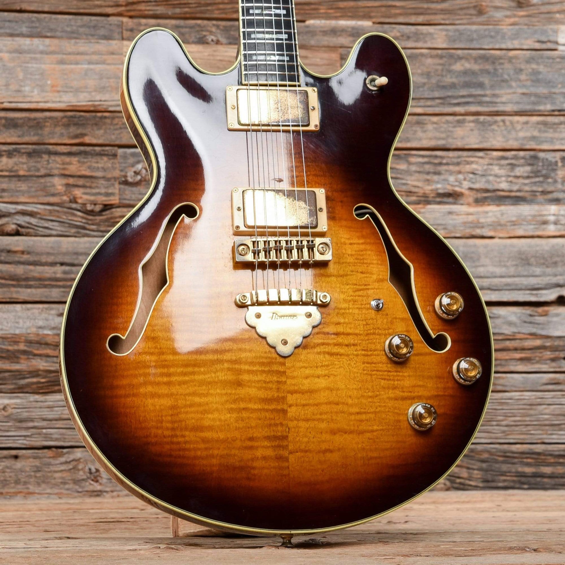 Ibanez 2630 Artist Deluxe Sunburst 1978 Electric Guitars / Semi-Hollow