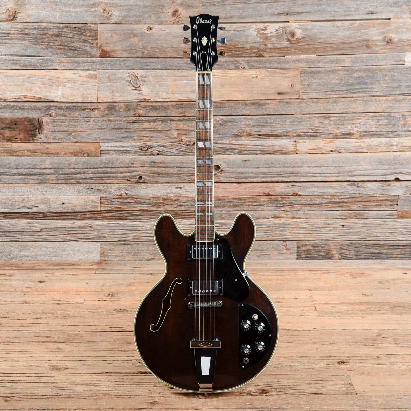 Ibanez Model 2390 Walnut 1975 Electric Guitars / Semi-Hollow