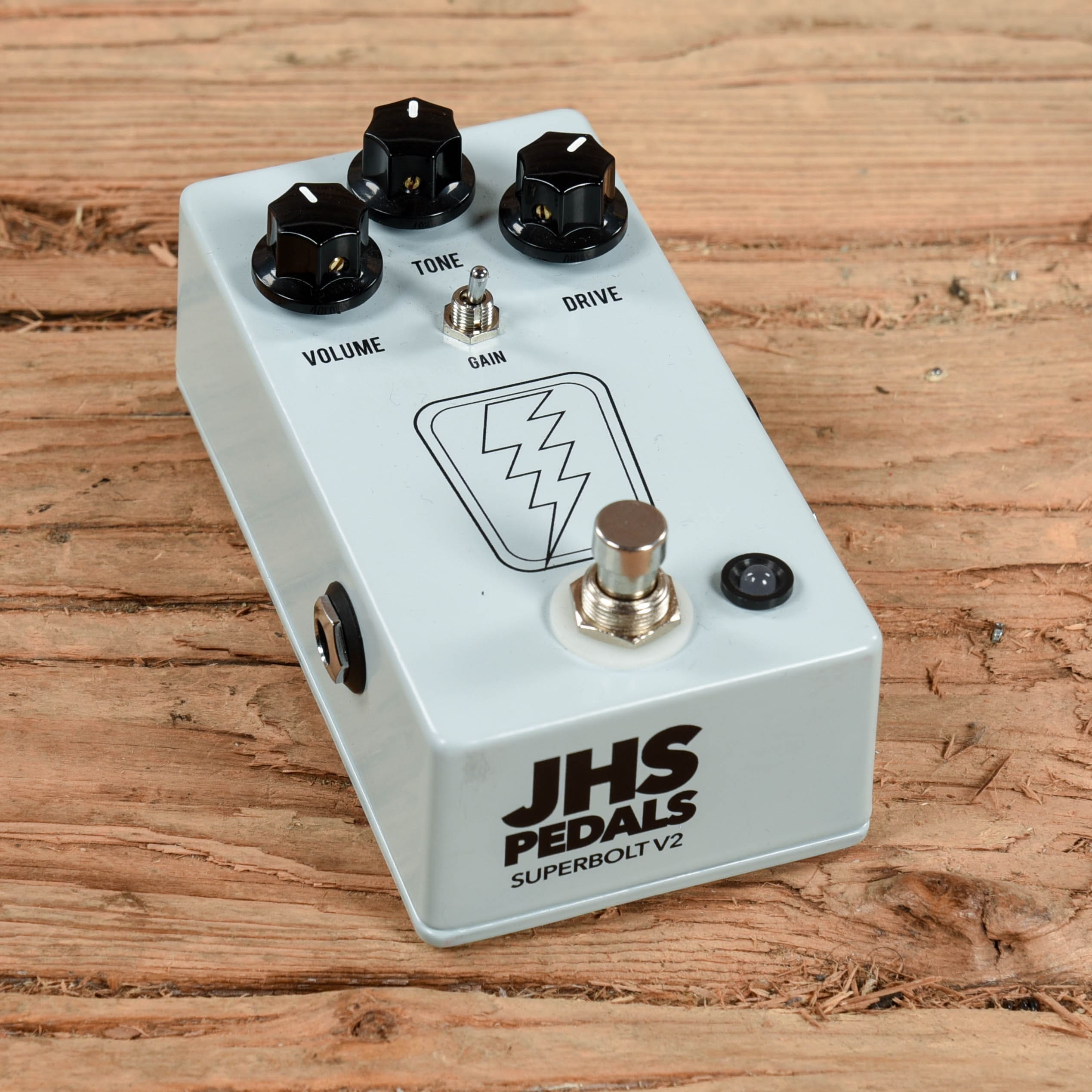 JHS Supervolt V2 – Chicago Music Exchange