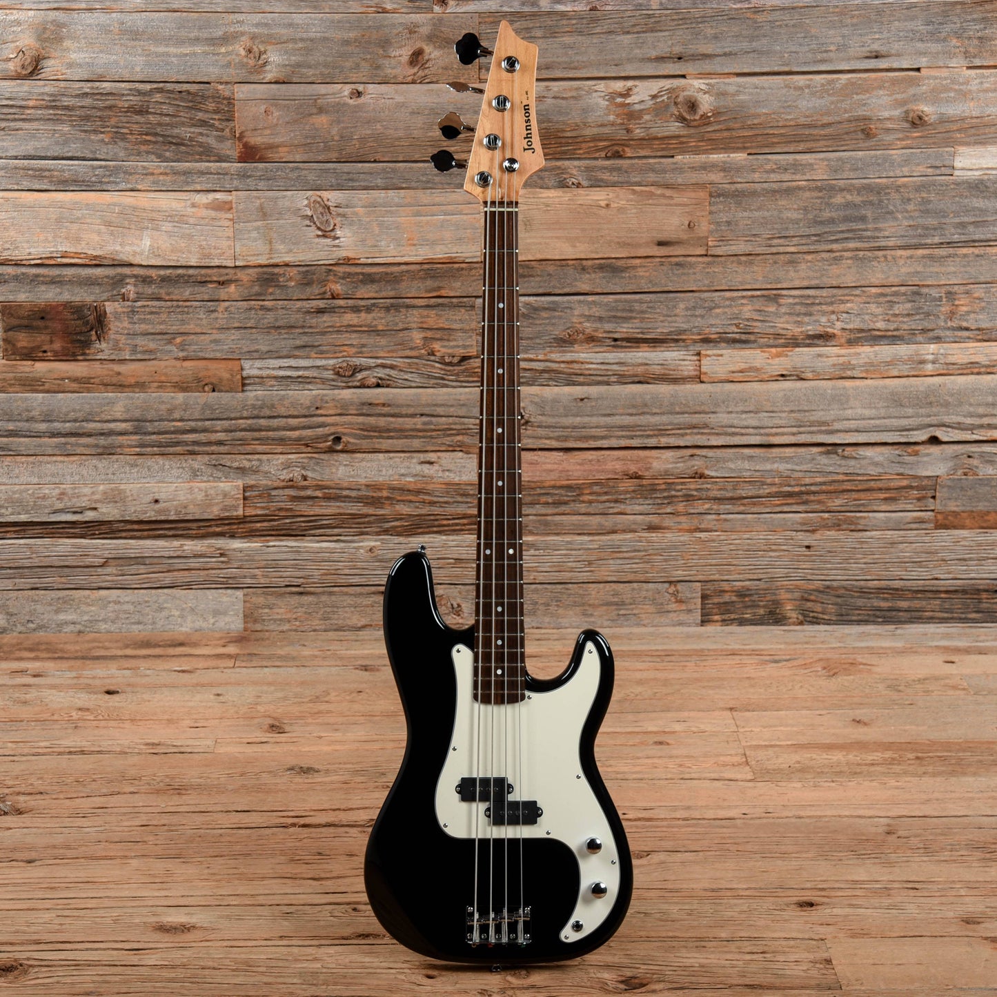 Johnson Electric Bass Black Bass Guitars / 4-String