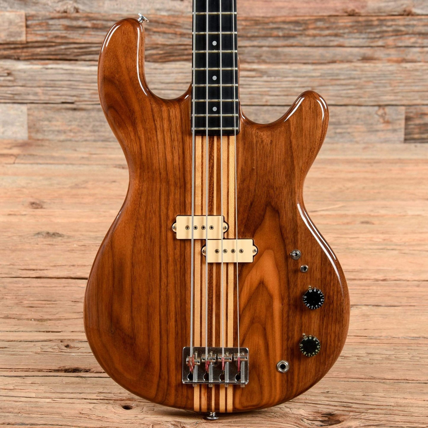 Kramer DMZ-4000 Natural 1979 Bass Guitars / 4-String