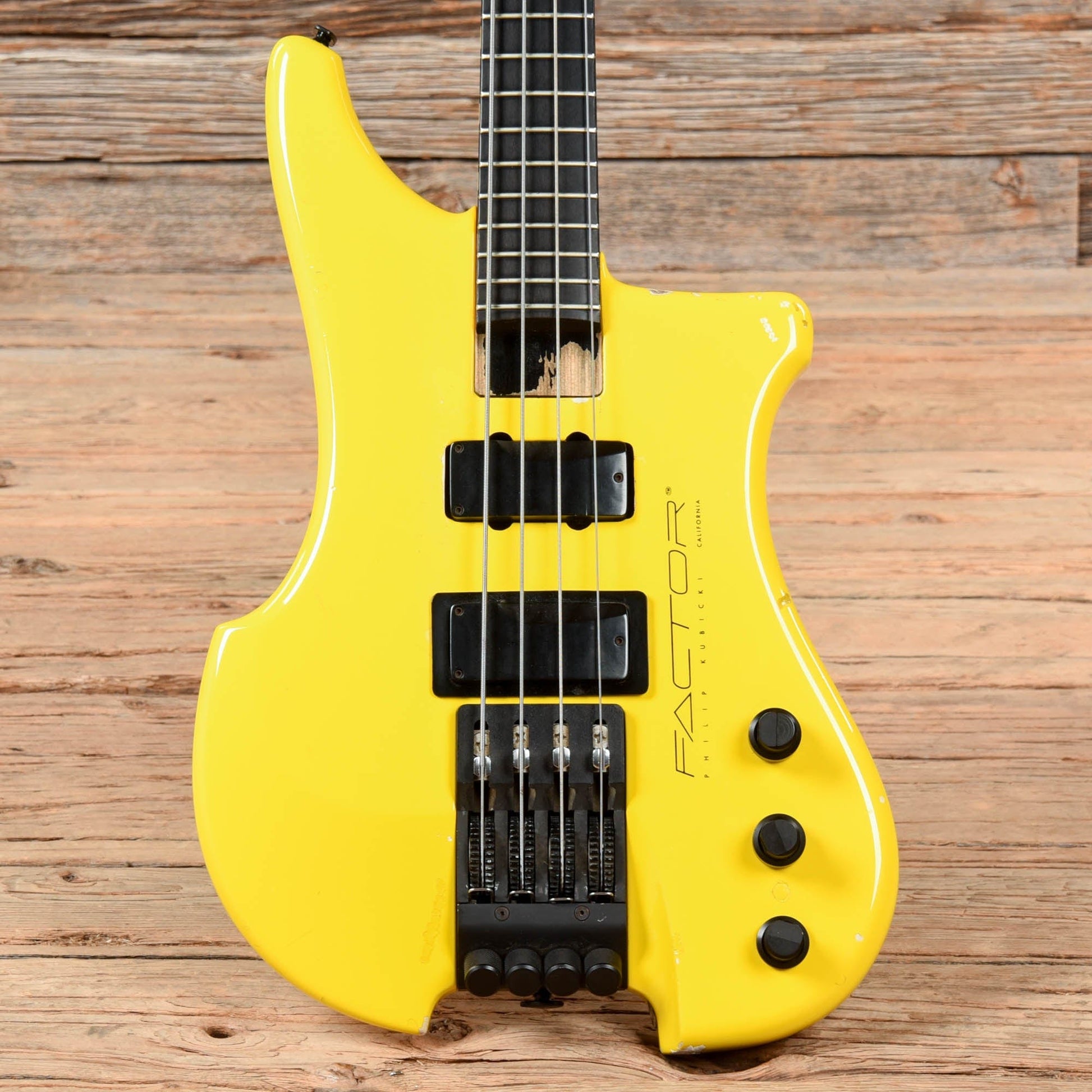 Kubicki Factor Bass Yellow Bass Guitars / 4-String