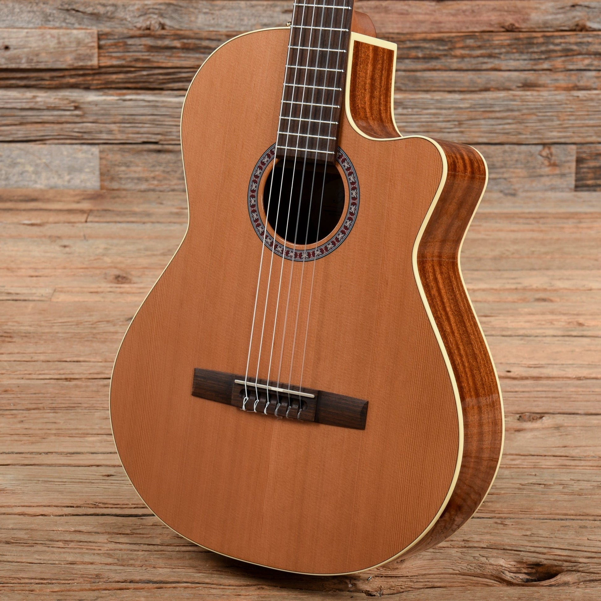 La Patrie Concert CW QIT Natural Acoustic Guitars / Classical