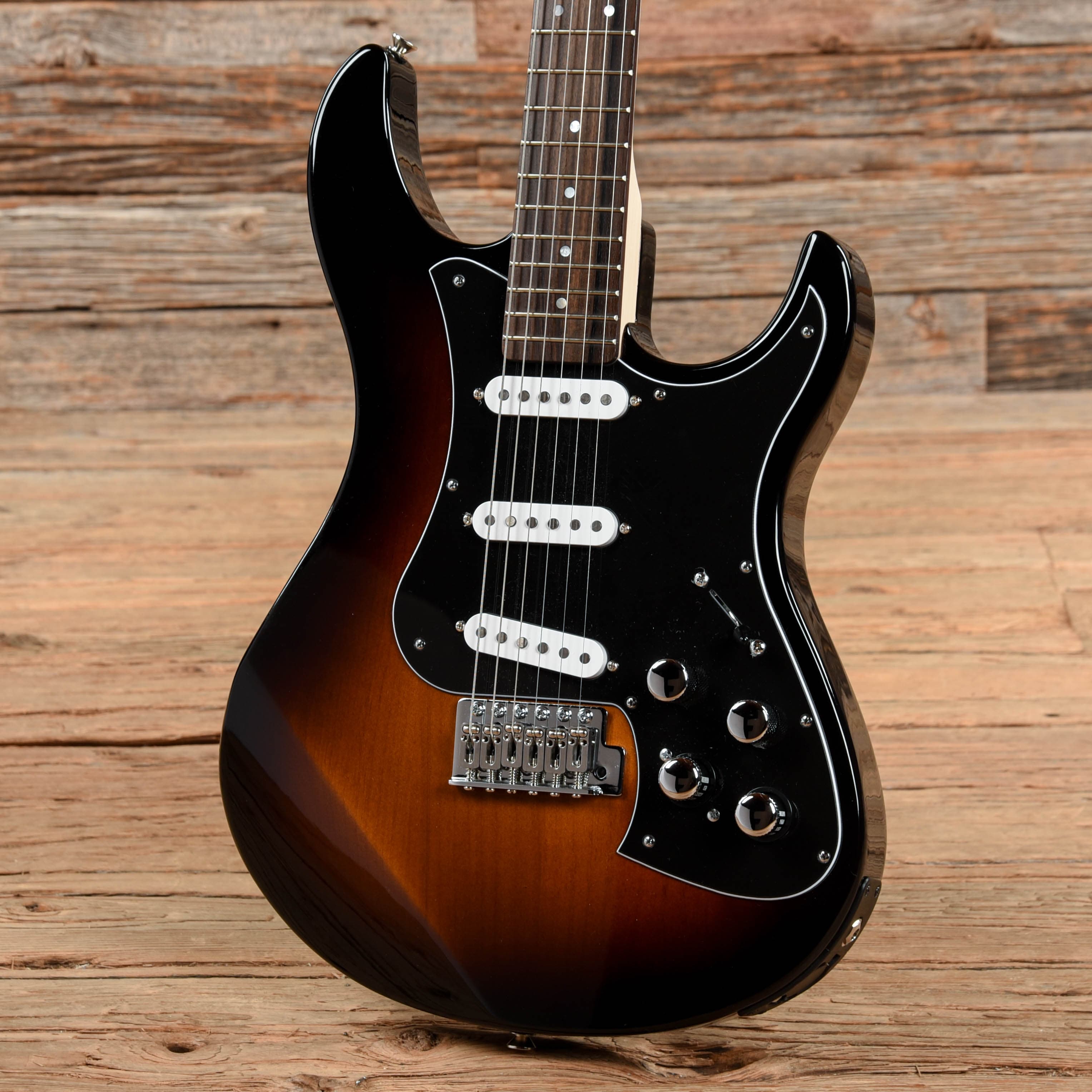 Line 6 Variax Standard Modeling Electric Guitar Sunburst 2017 – Chicago  Music Exchange